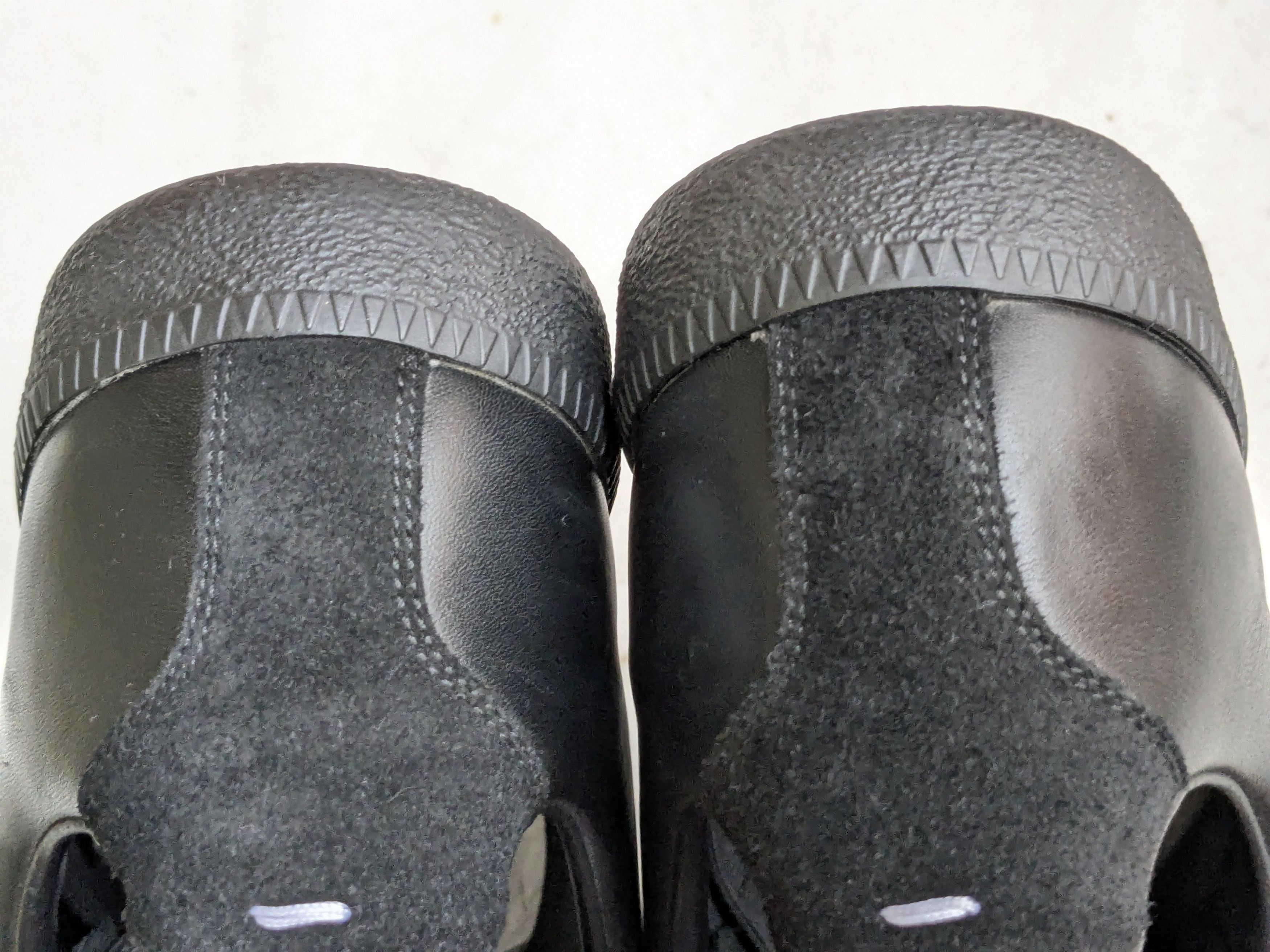 Maison Margiela Maison Margiela Replica GAT Black 10 43 Low Tops Size US 10 / EU 43 - 14 Thumbnail