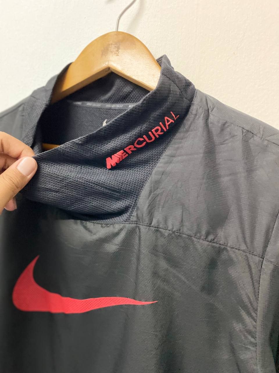 Nike nike mercurial big swoosh nylon turtle neck sweater Size US S / EU 44-46 / 1 - 3 Thumbnail