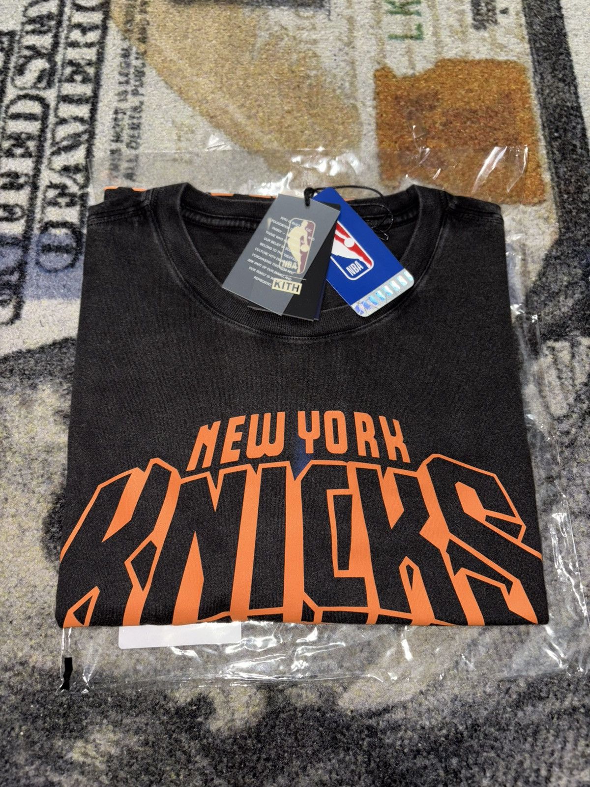 Kith × NBA KITH X NEW YORK KNICKS VINTAGE TEE BLACK Size US XXL / EU 58 / 5 - 2 Thumbnail