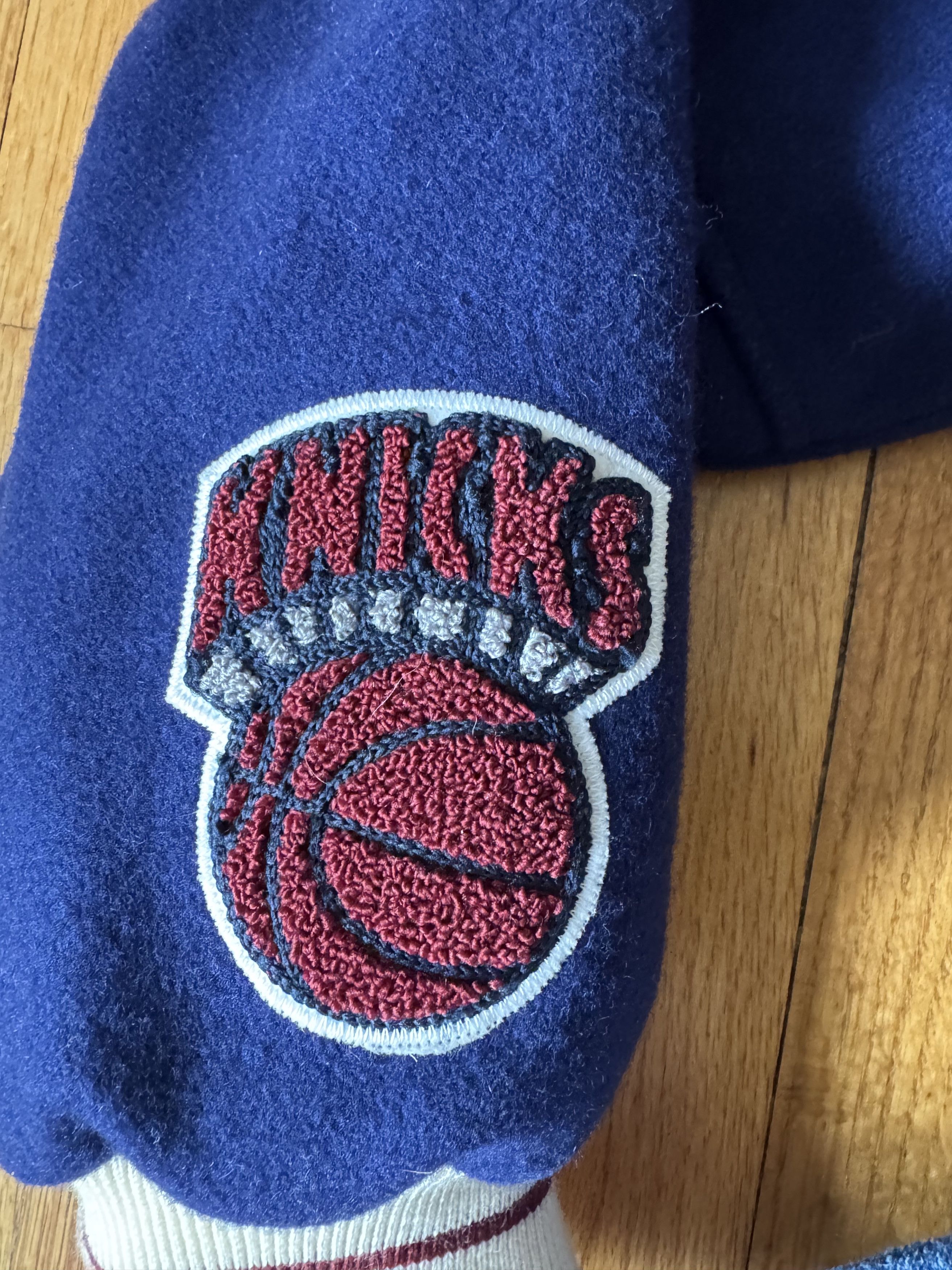 Mitchell & Ness Mitchell & Ness Hardwood Classics 2005 NBA Knicks Jacket Size US L / EU 52-54 / 3 - 3 Thumbnail