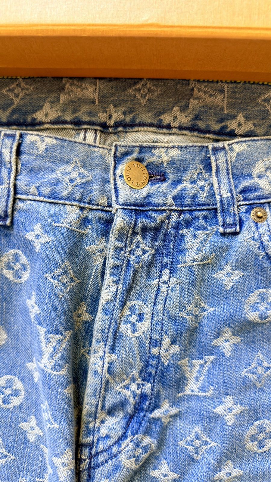 Louis Vuitton × Supreme Louis Vuitton X SUPREME 32 Denim Jeans Blue Monogram Size US 32 / EU 48 - 5 Thumbnail