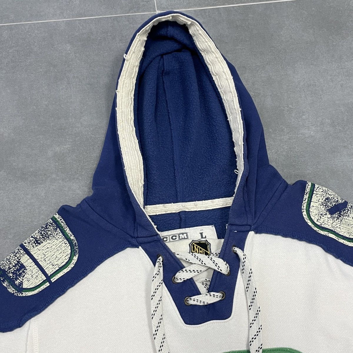 NHL × Reebok × Vintage Vintage Reebok CCM NHL Hockey Hoodie Size L Size US L / EU 52-54 / 3 - 15 Thumbnail