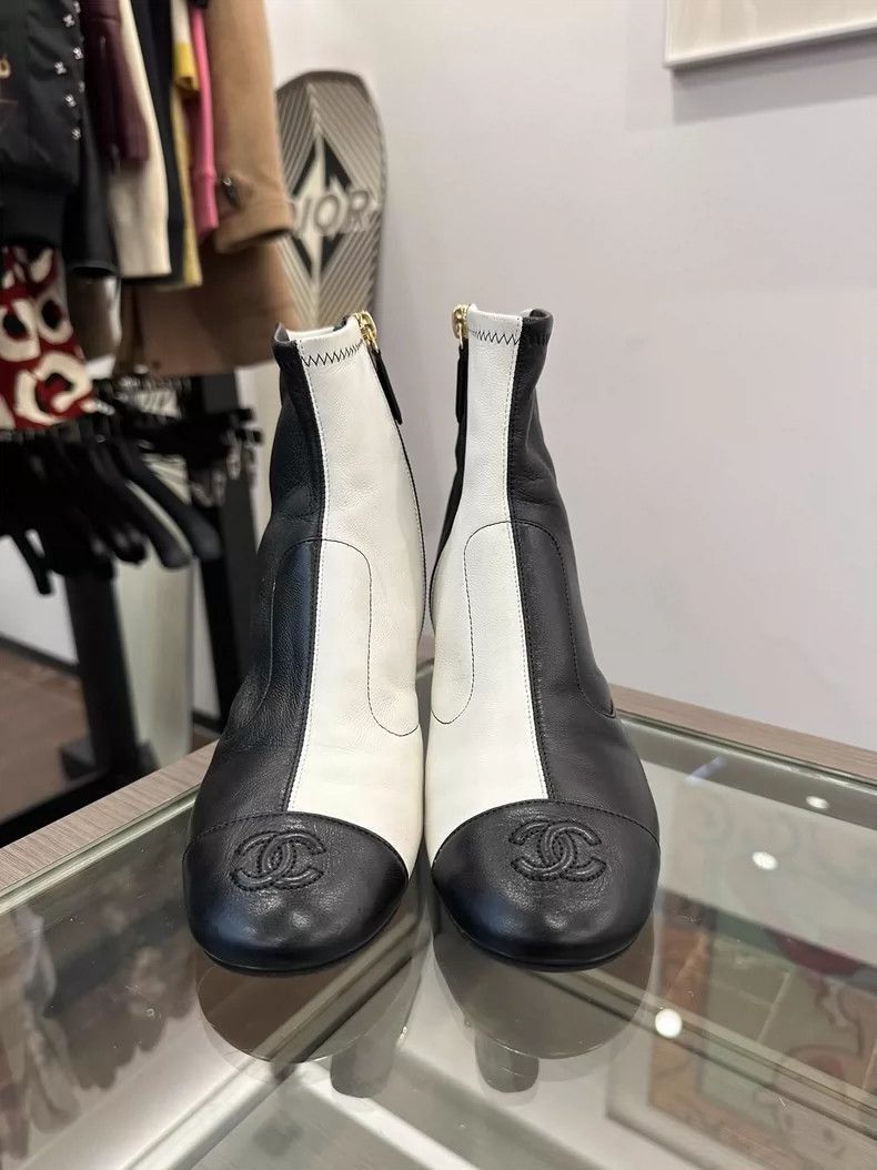 Chanel Chanel Black and White Short Ankle Boots -2505 Size US 6.5 / EU 39-40 - 2 Thumbnail