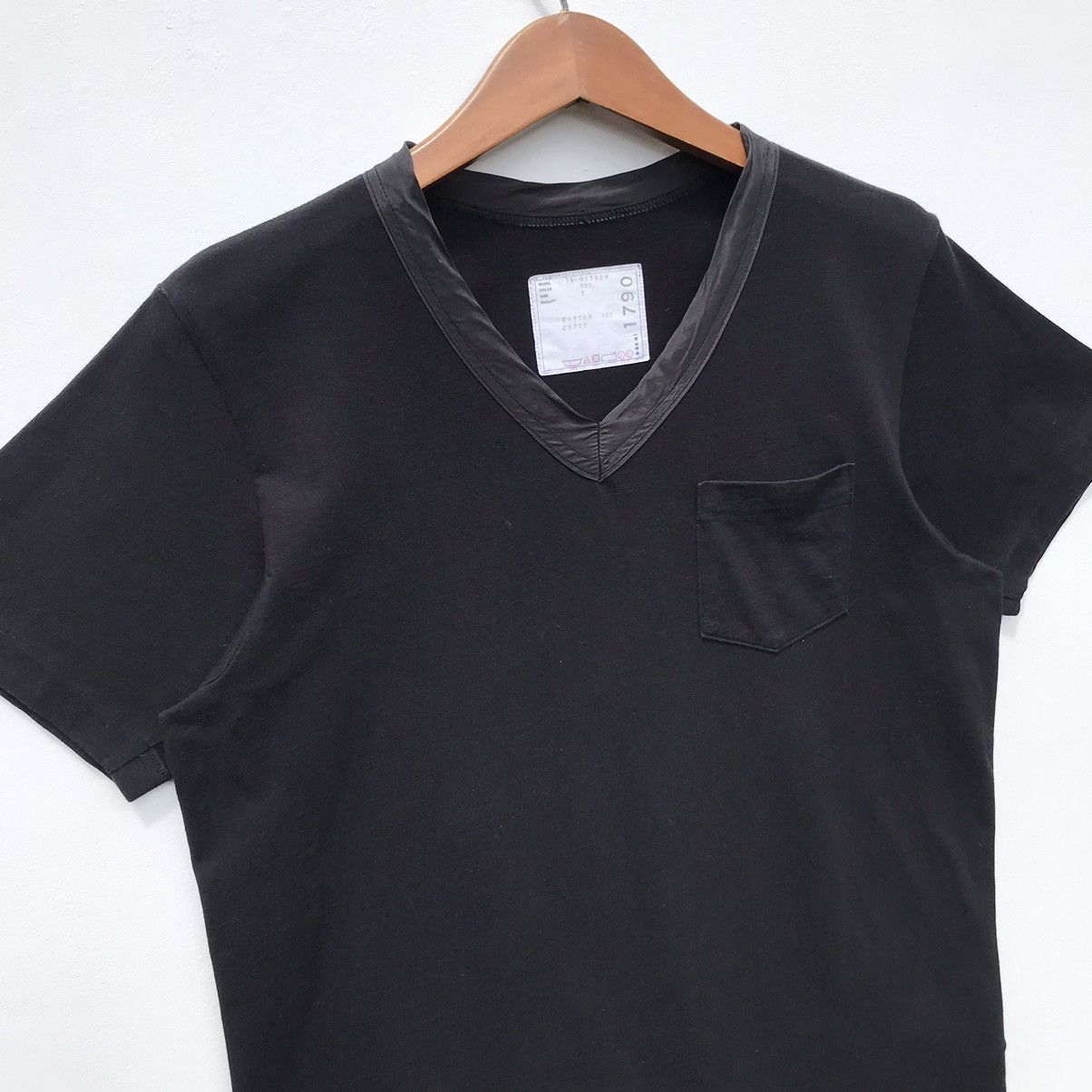 Sacai Sacai 1790 Black Vneck Pocket Tee Sacai Japanese Designer Size US M / EU 48-50 / 2 - 5 Thumbnail