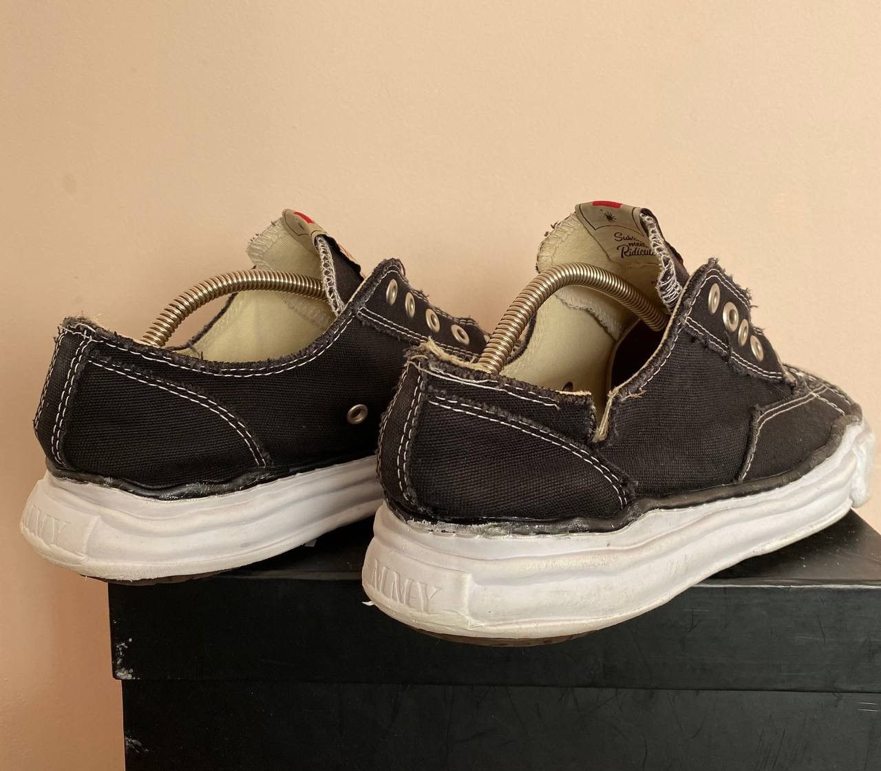Maison MIHARA YASUHIRO Maison Mihara Yasuhiro Low Top Sneaker 11/44 Size US 11 / EU 44 - 7 Thumbnail