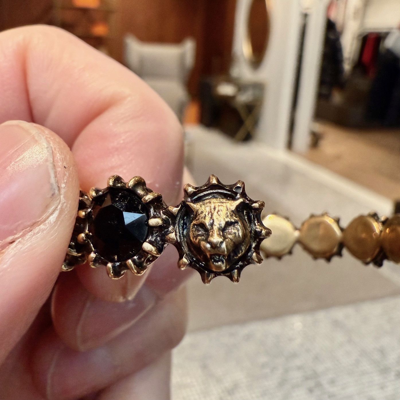 Gucci Gucci Crystal Black Stones Cuff Feline Bracelet - Size 16 Size ONE SIZE - 8 Thumbnail