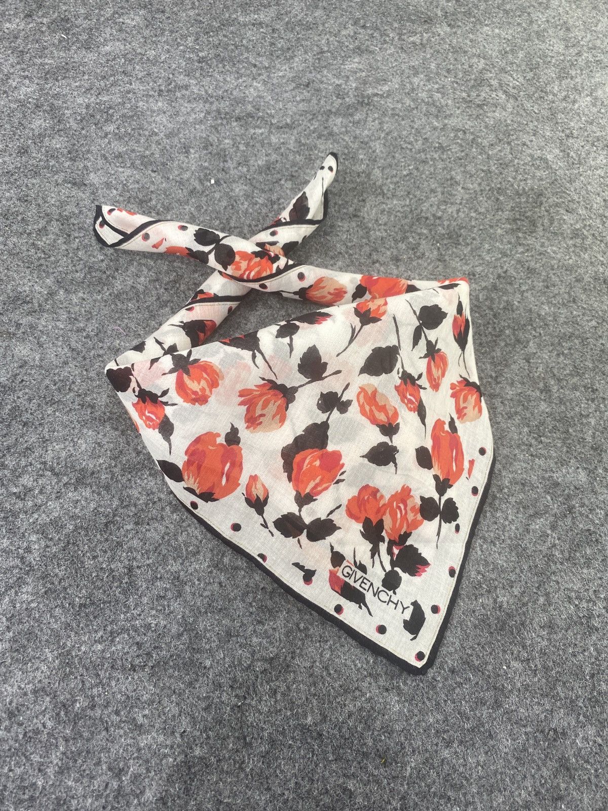 Vintage Givenchy Handkerchief / Bandana / Neckerchief-B054 Size ONE SIZE - 1 Thumbnail
