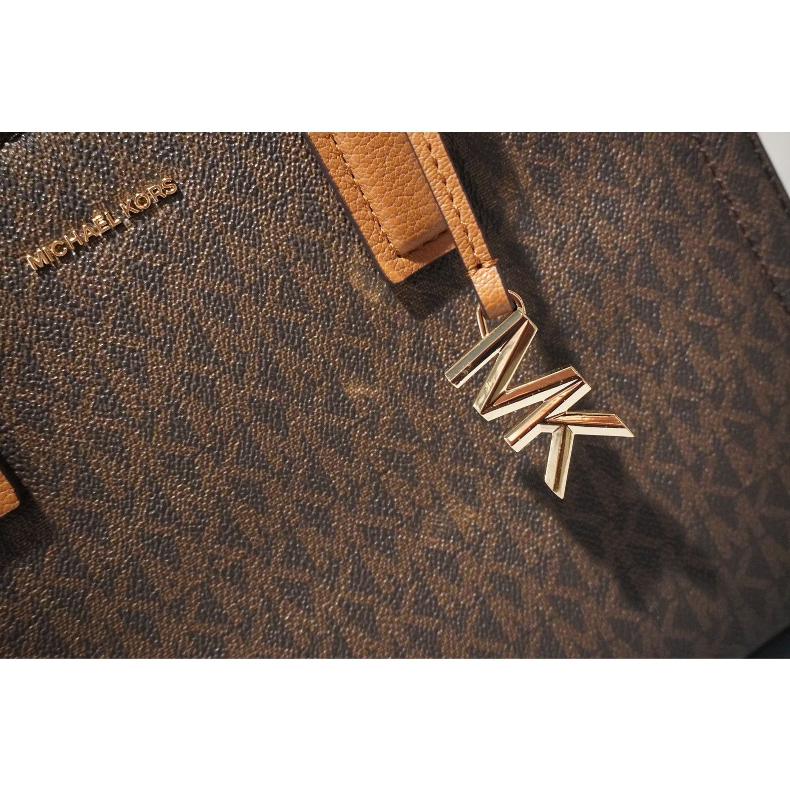 Michael Kors Michael Kors Laila Medium Signature Logo Satchel Brown Size ONE SIZE - 10 Thumbnail