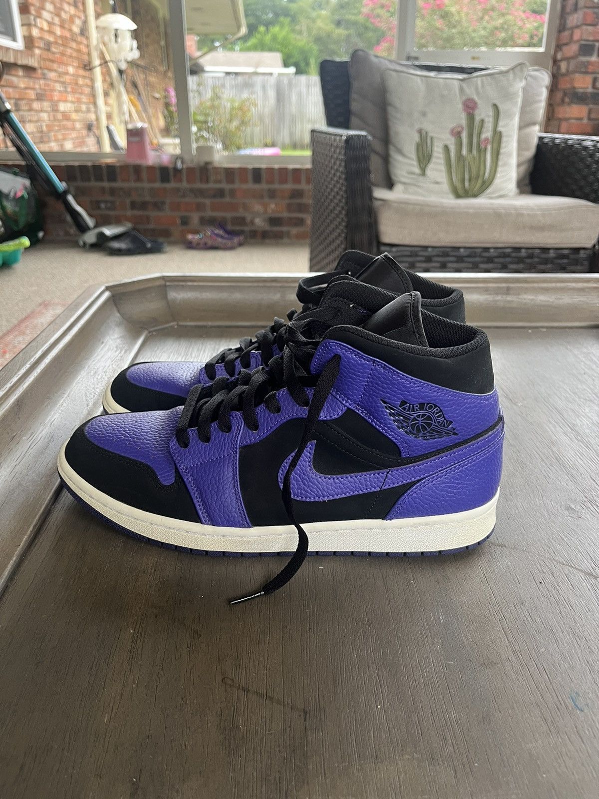 Jordan Brand Jordan 1 Mid Dark Concord Size US 10.5 / EU 43-44 - 2 Thumbnail