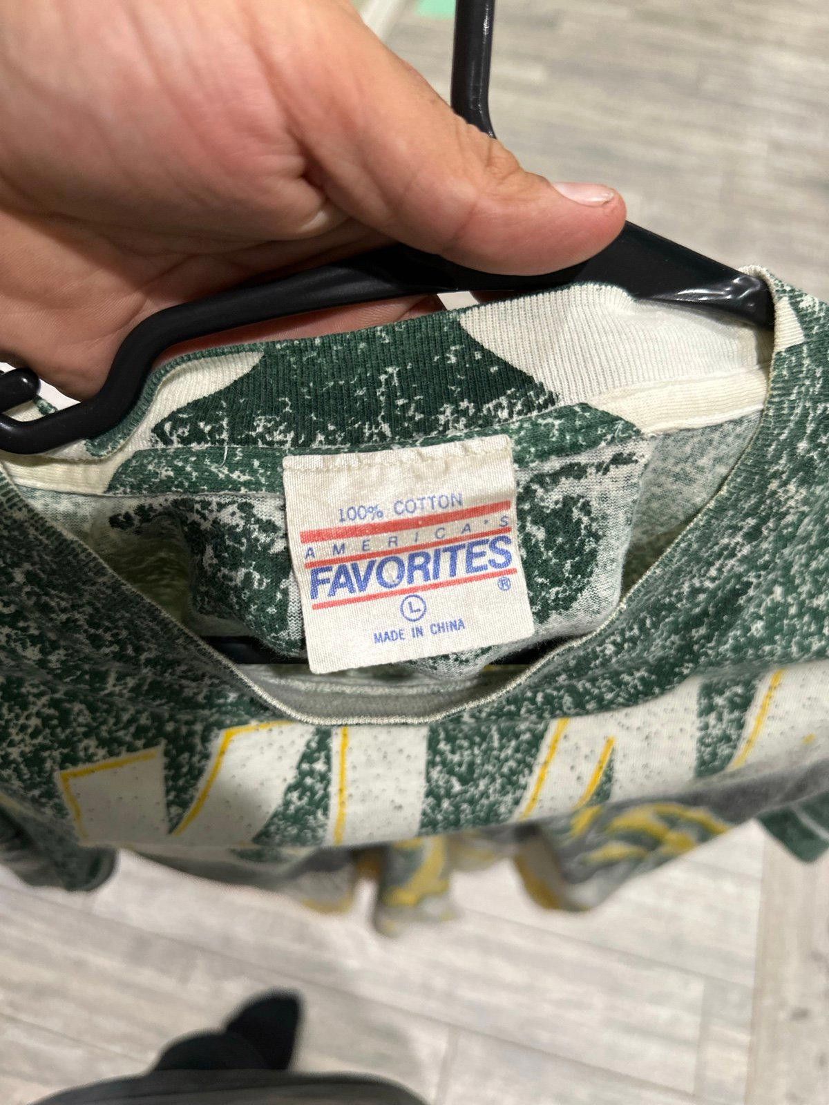 Designer Vintage Oakland athletics T-shirt Size US L / EU 52-54 / 3 - 5 Thumbnail