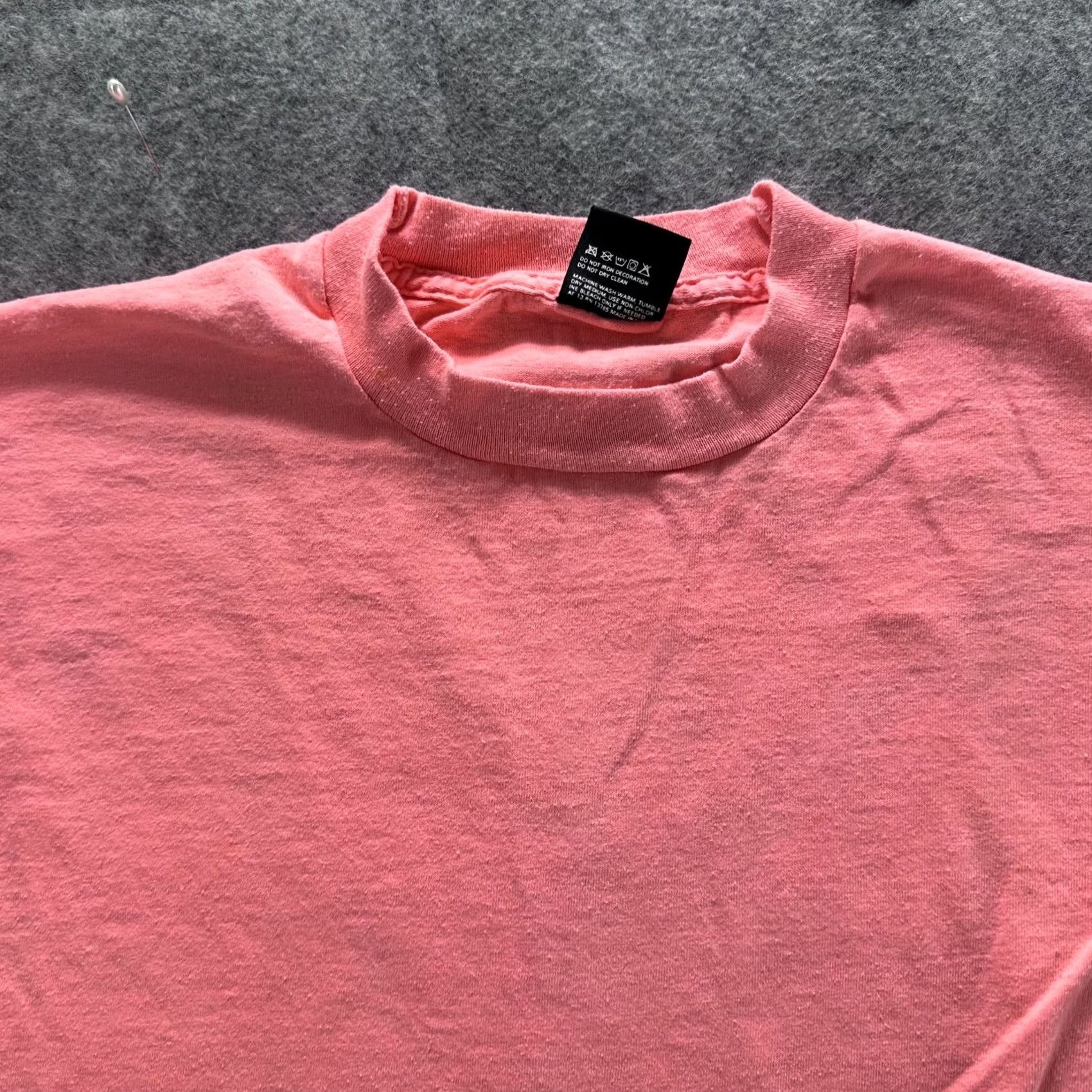 Vintage Screen Stars Best Shirt Mens L Pink Solid Crewneck Cotton Polyester Jersey T-Shirt Size US L / EU 52-54 / 3 - 2 Thumbnail
