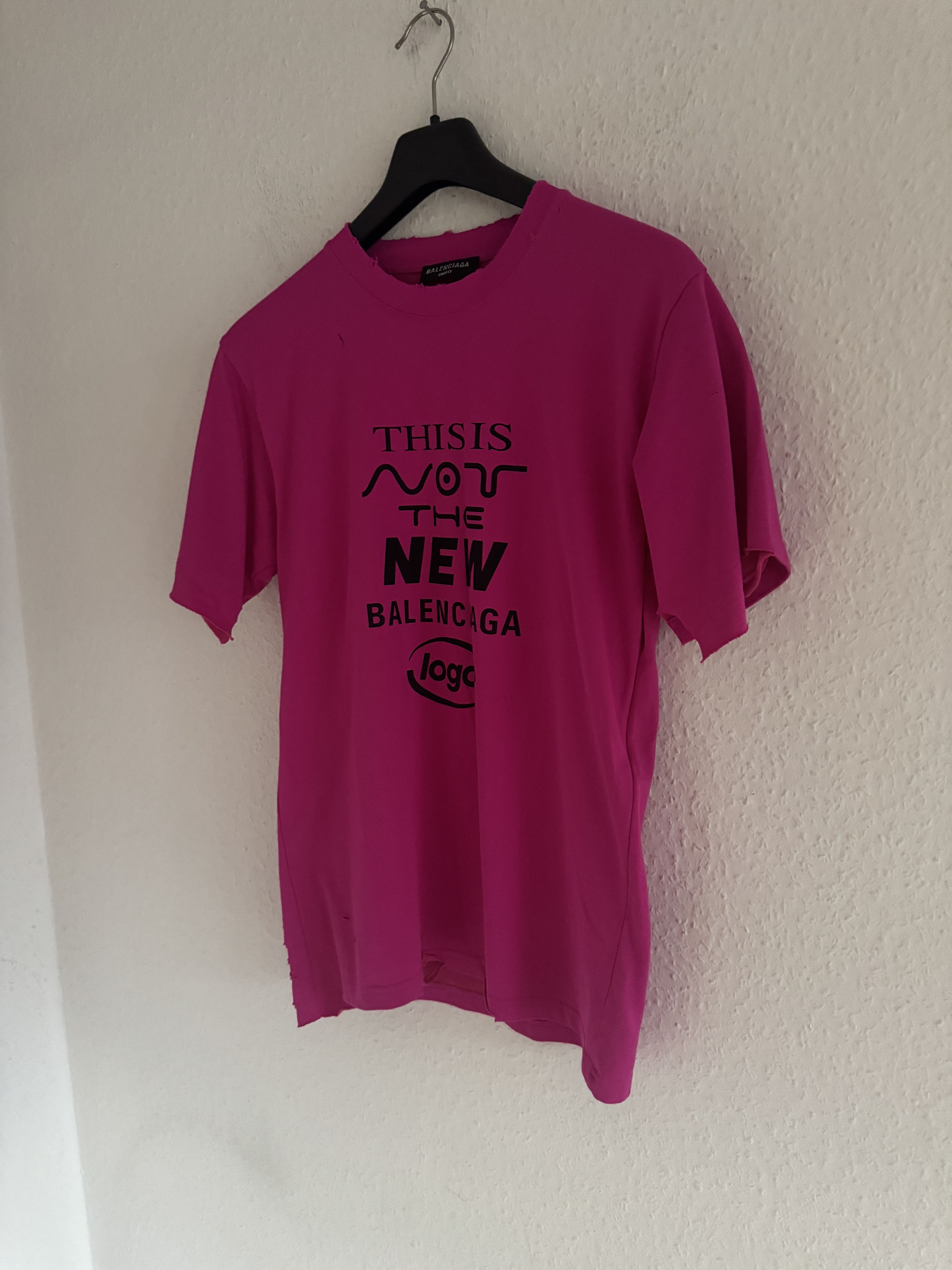 Balenciaga This Is Not The New Balenciaga T-Shirt Size US S / EU 44-46 / 1 - 2 Thumbnail