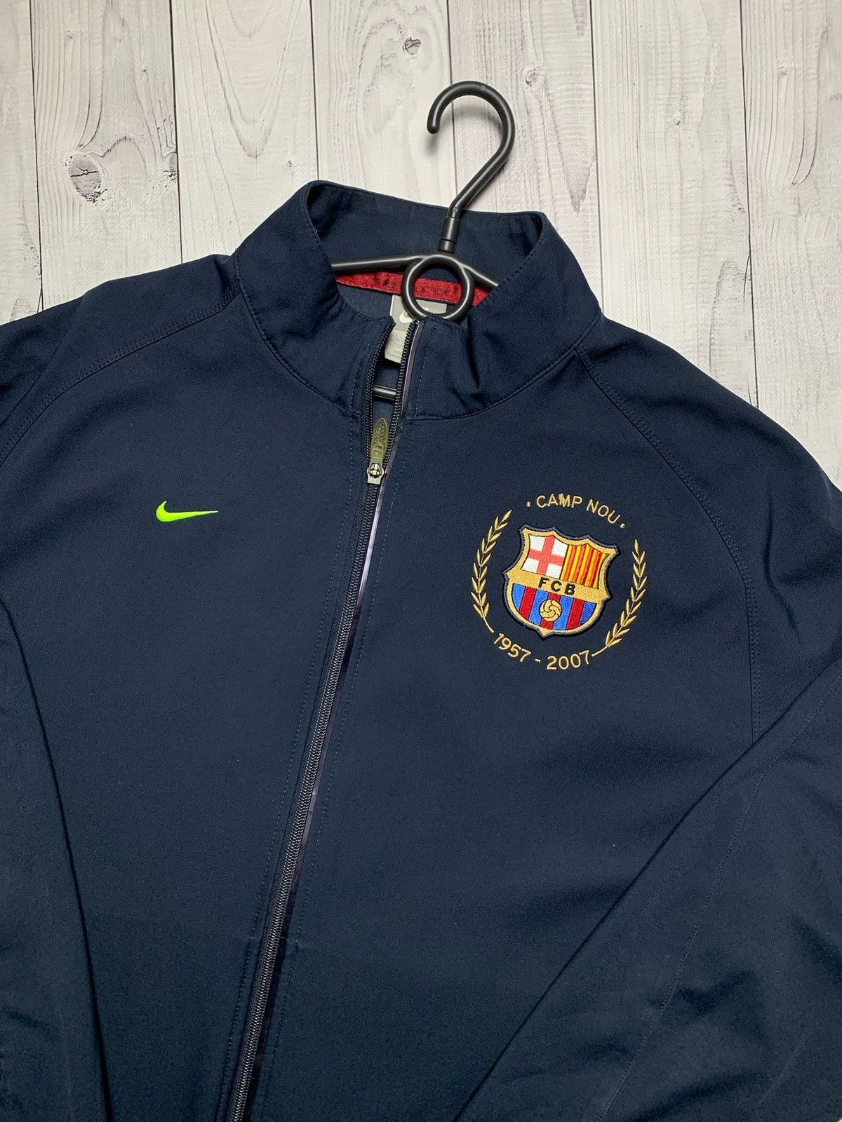 Other Vintage Nike Barcelona soccer track jacket size L logo Size US L / EU 52-54 / 3 - 4 Thumbnail