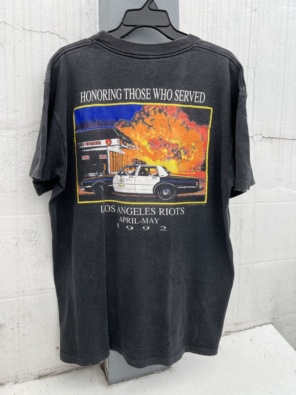 Vintage Vintage 1992 Los Angeles Riots Tee Faded LAPD Rodney King Size US XL / EU 56 / 4 - 1 Thumbnail