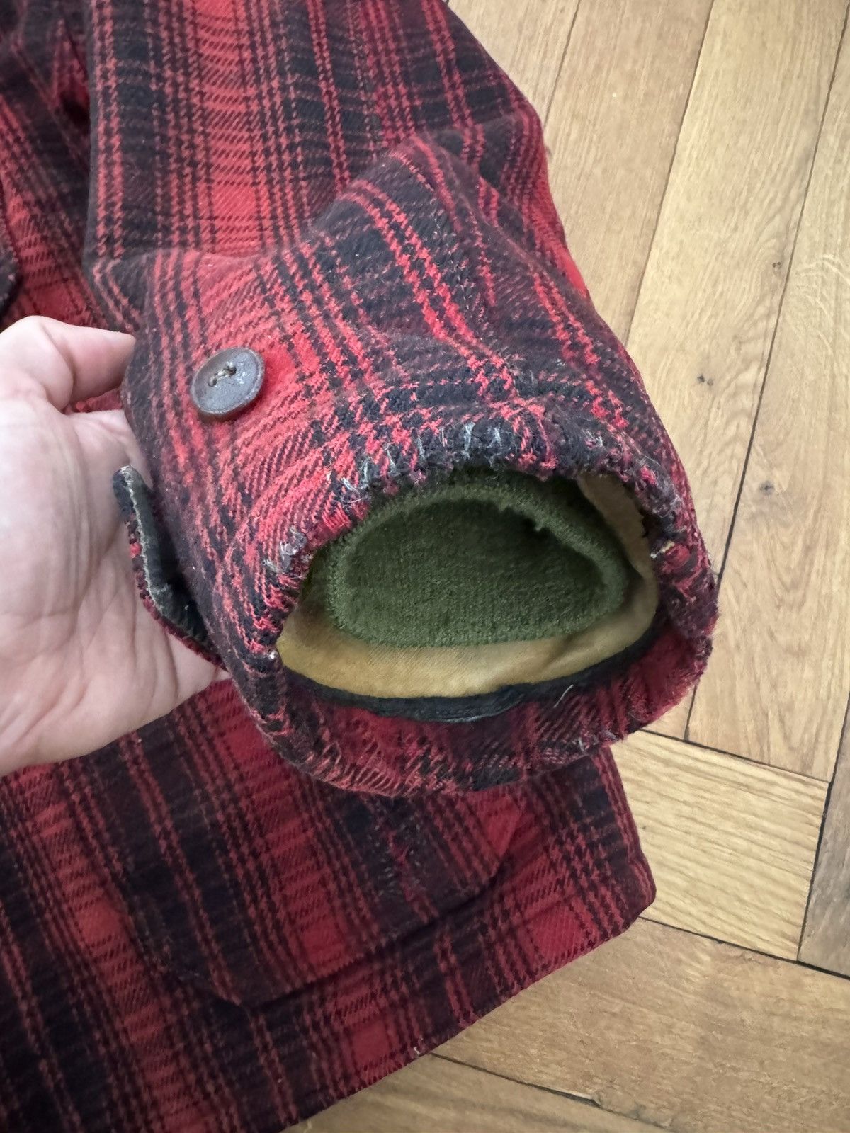 Woolrich Woolen Mills Vintage Woolrich Red Plaid Wool Coat - Fits Large Size US L / EU 52-54 / 3 - 5 Thumbnail
