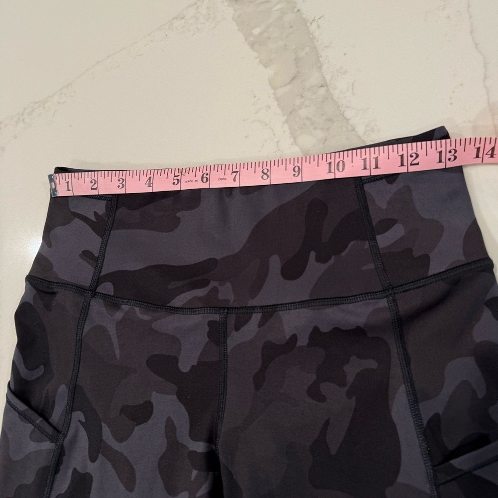 Lululemon Lululemon Fast & Free High Rise Crop Leggings Women’s 6 Gray Size 28" / US 6 / IT 42 - 8 Thumbnail