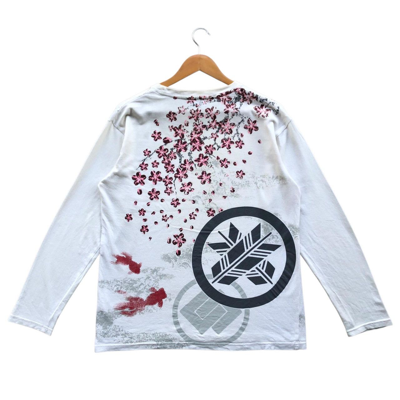 Karakuri Tamashii Japanese SUKAJAN kakakuri tamashi flower koi tshirt Size US L / EU 52-54 / 3 - 2 Thumbnail