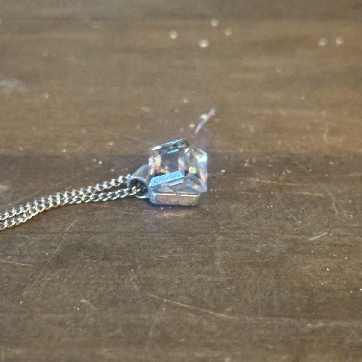 Vintage Vintage silver tone Aurora Borealis cube pendant necklace Size ONE SIZE - 4 Thumbnail