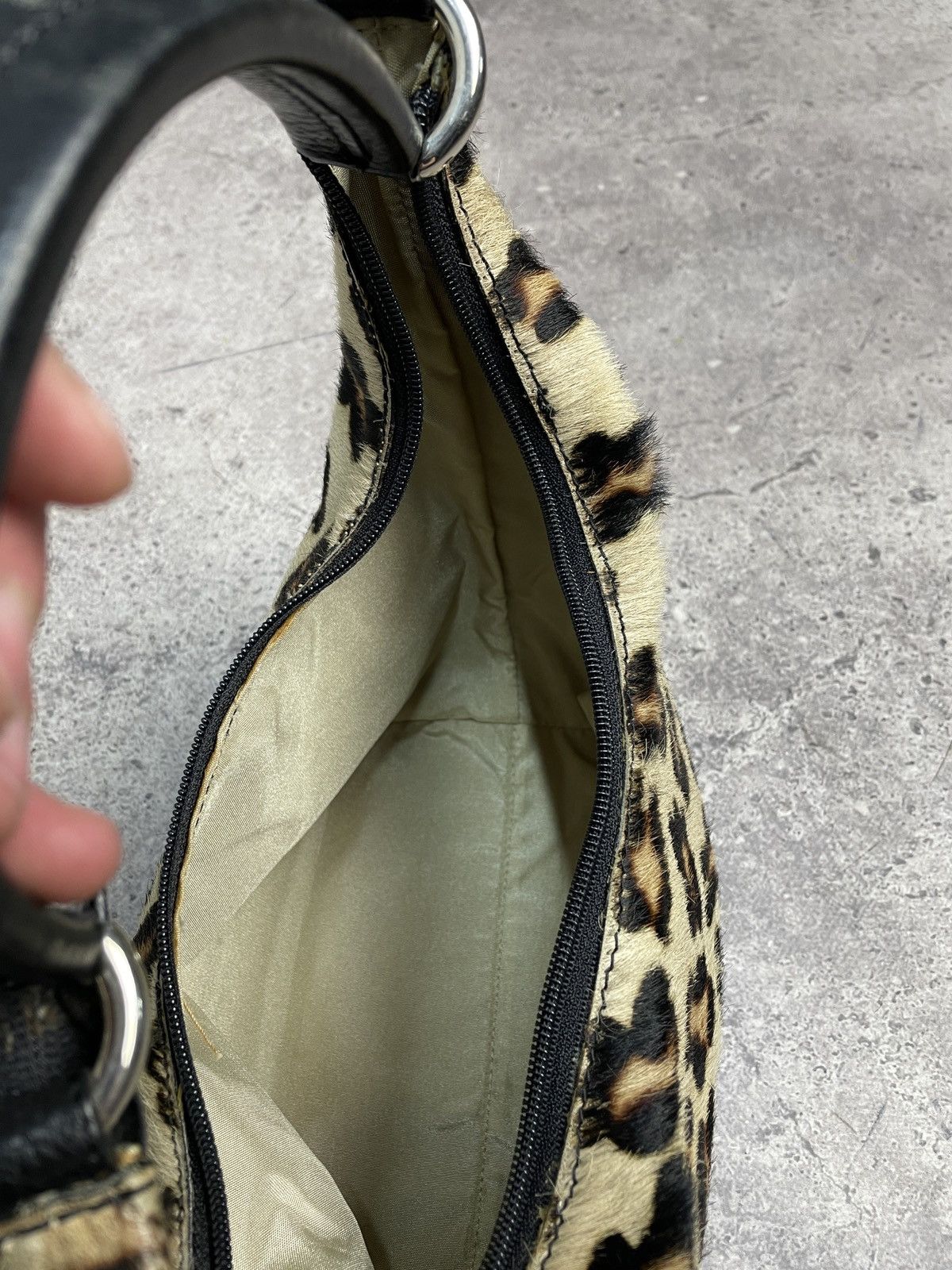 Dolce & Gabbana Vintage Y2K Leopard Leather Like If Six Was Nine Tiger Bag Size ONE SIZE - 14 Thumbnail