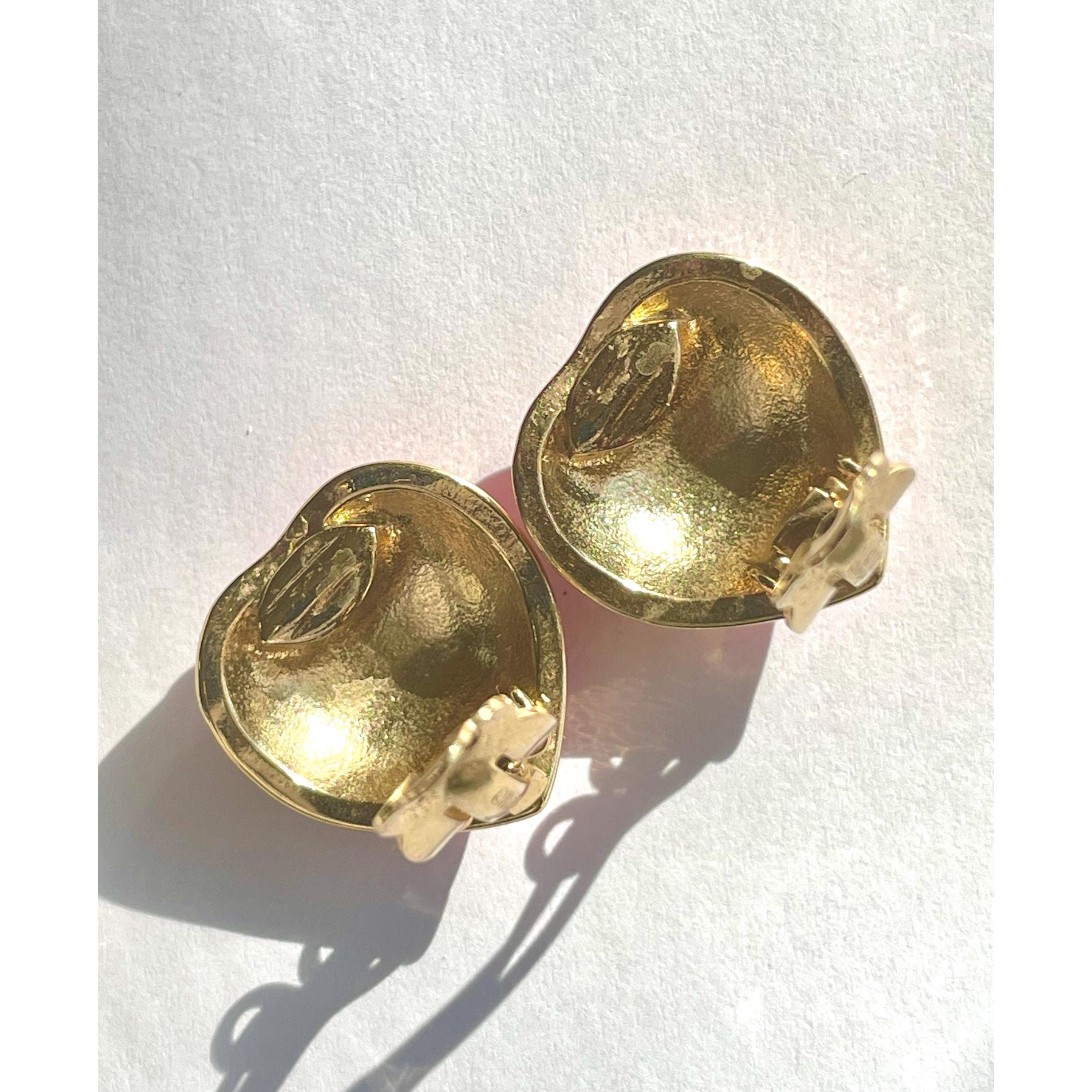 Nina Ricci Vintage Nina Ricci gold and pink heart earrings. Chic mod Size ONE SIZE - 7 Thumbnail