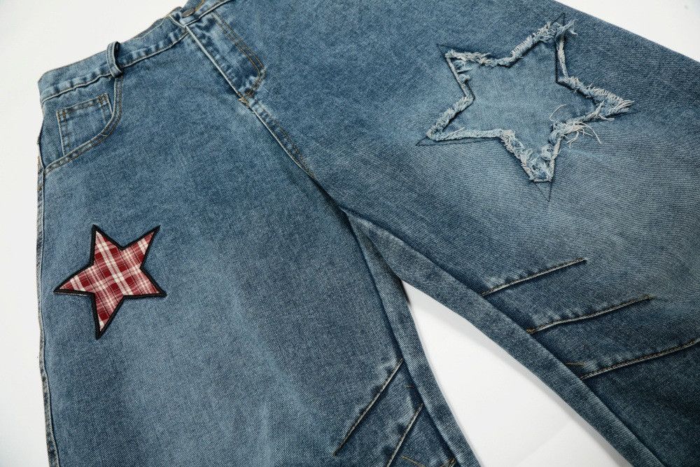 Vintage Men's American vintage washed denim curved-leg jeans Size US 32 / EU 48 - 4 Thumbnail