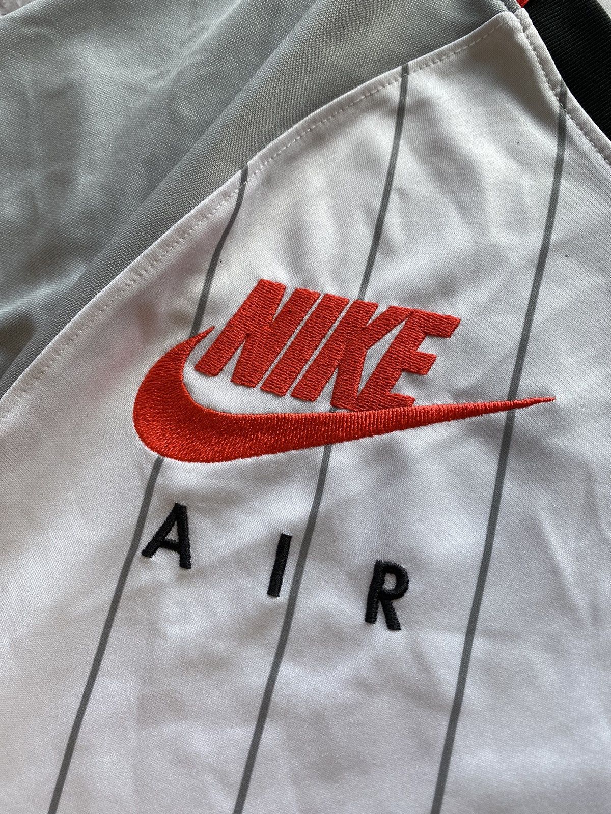 Nike × Vintage Rare Nike Liverpool FC Stadium Air Max White Soccer Jersey Size US M / EU 48-50 / 2 - 6 Thumbnail