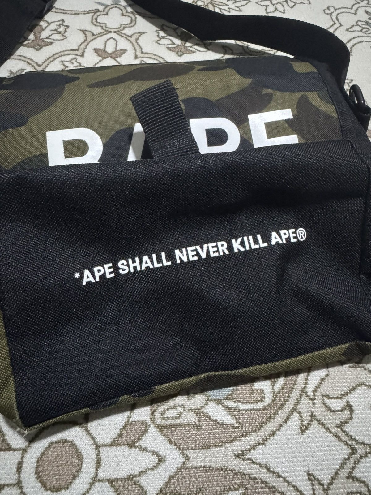 Bape Magazine Item! AW20 Bape Green Camo Shoulder Sling Bag Size ONE SIZE - 4 Thumbnail