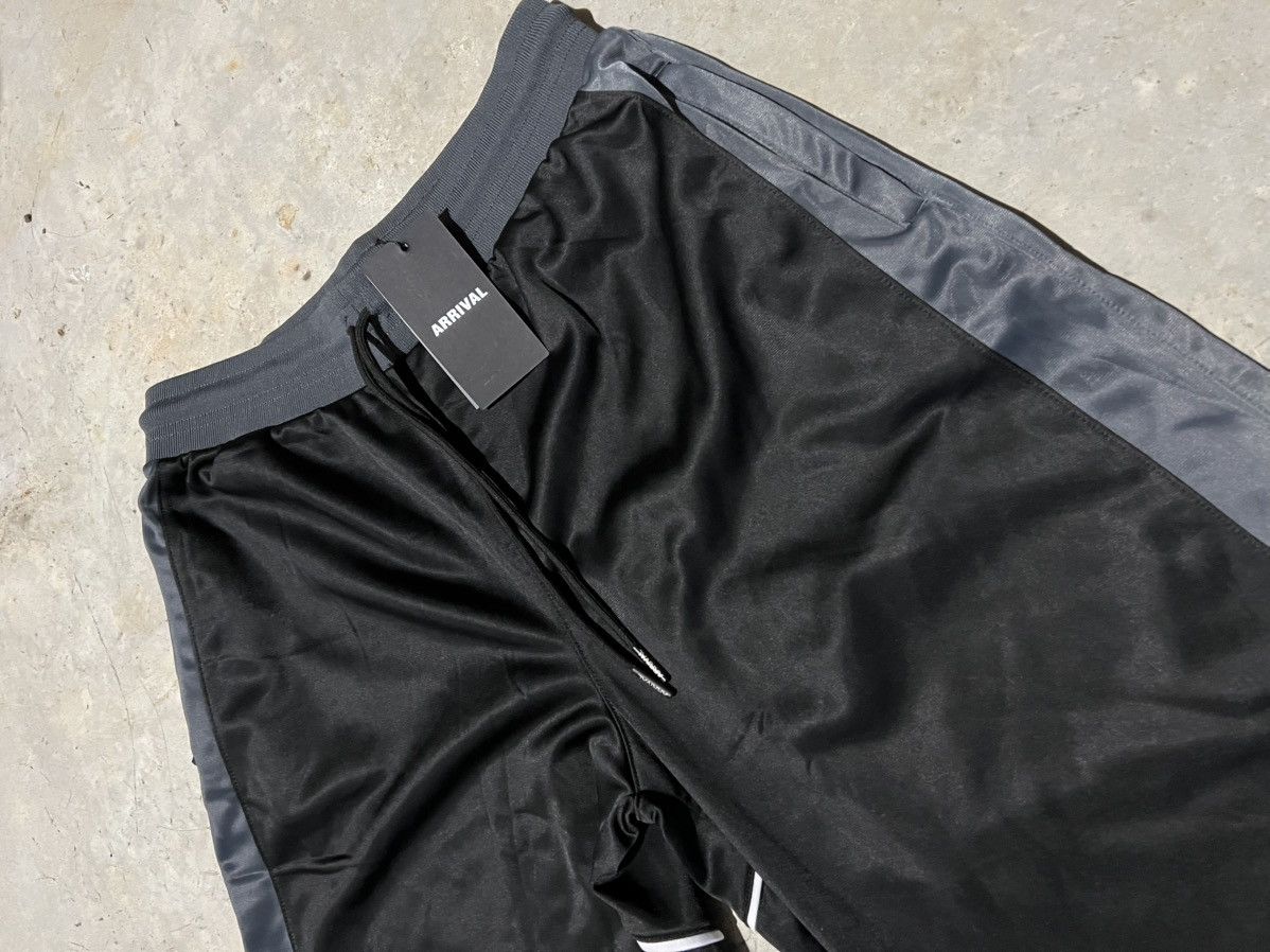 Arrival Worldwide Arrival World Wide track pants Size US 34 / EU 50 - 2 Thumbnail