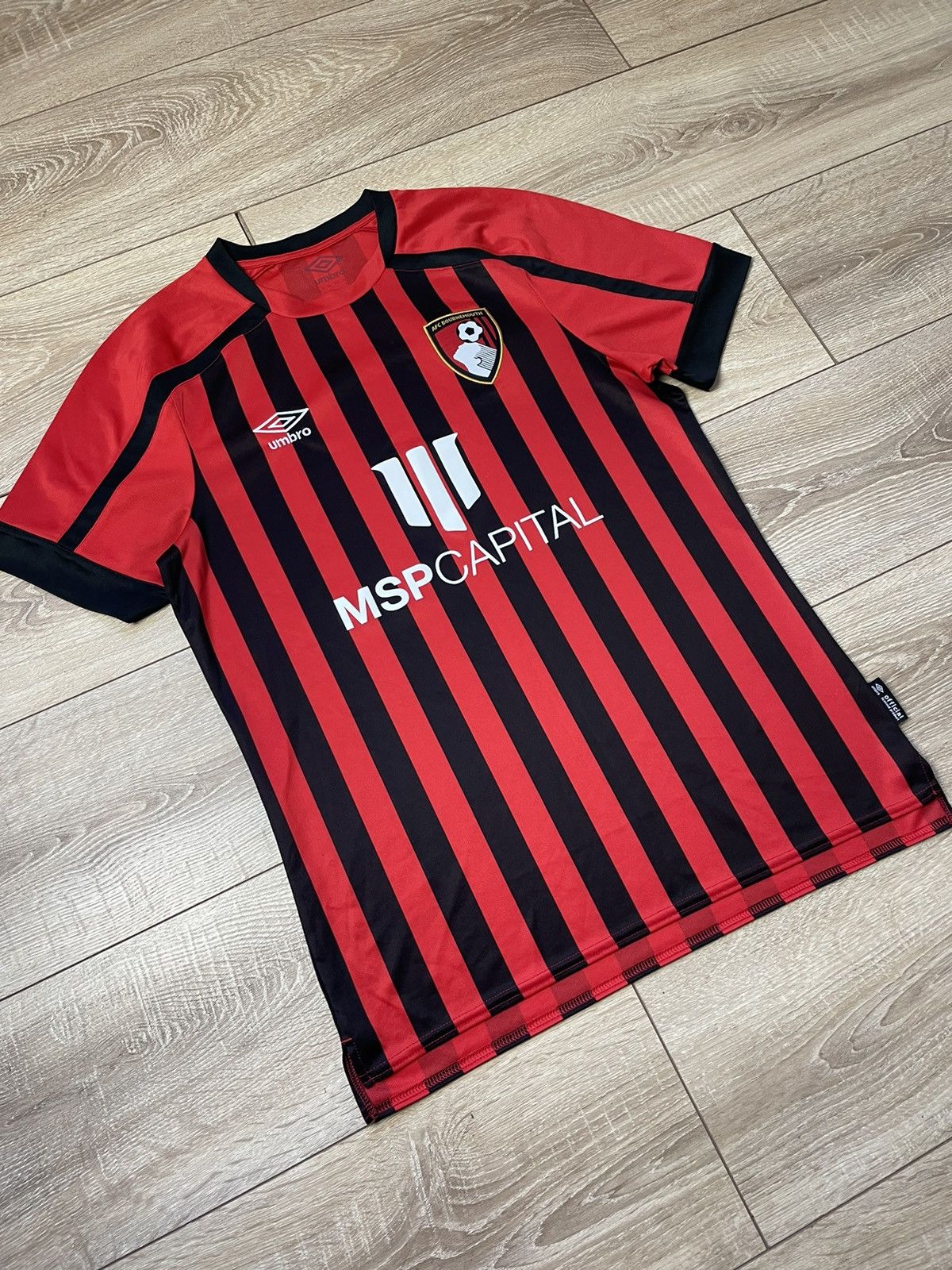 Umbro 2021-22 Bournemouth Umbro Home Shirt Soccer jersey M Mens Size US M / EU 48-50 / 2 - 4 Thumbnail
