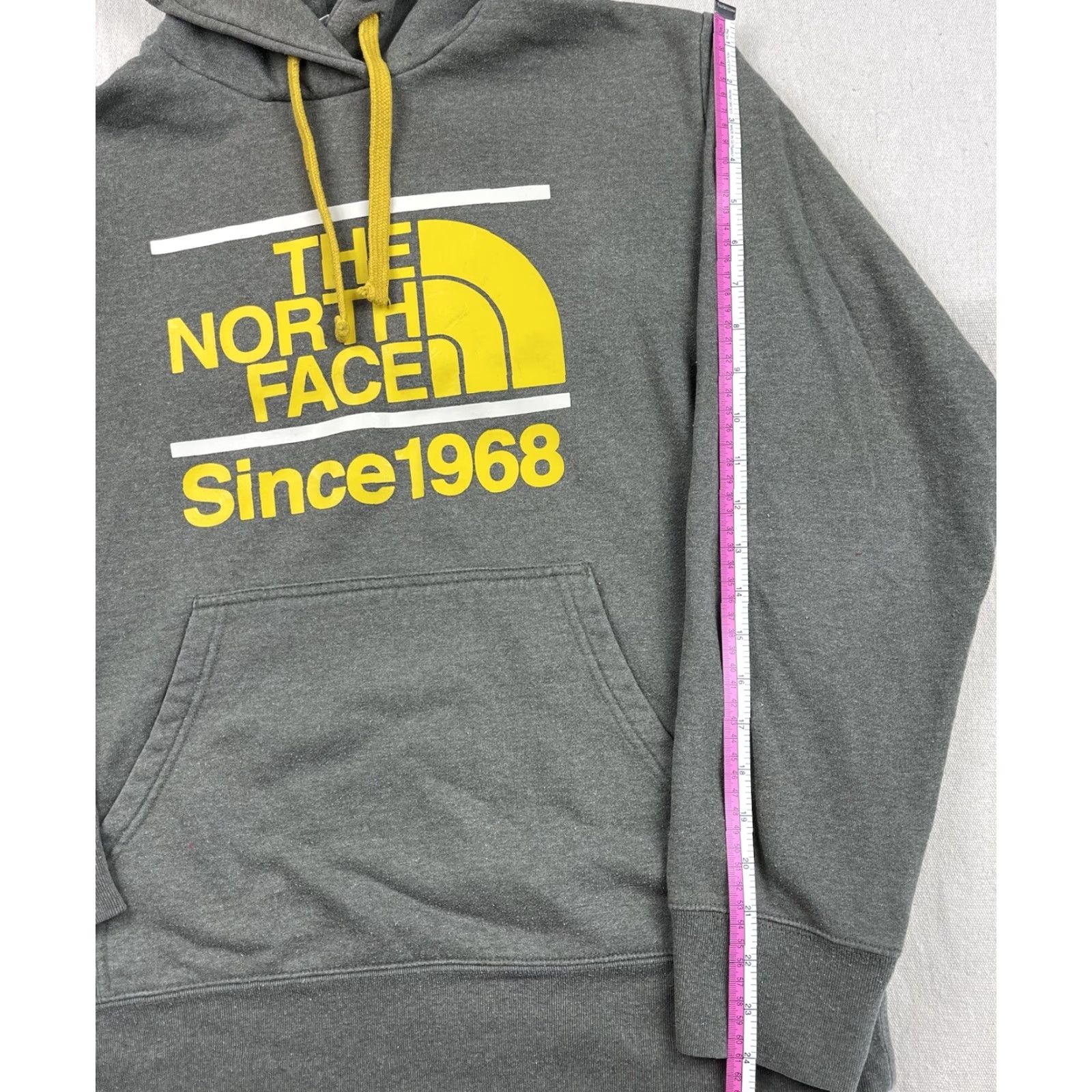 The North Face VINTAGE The North Face Hoodie Sweatshirt Logo Spell Out Pullover Hooded Pockets Gray Large Mens Size US L / EU 52-54 / 3 - 6 Thumbnail