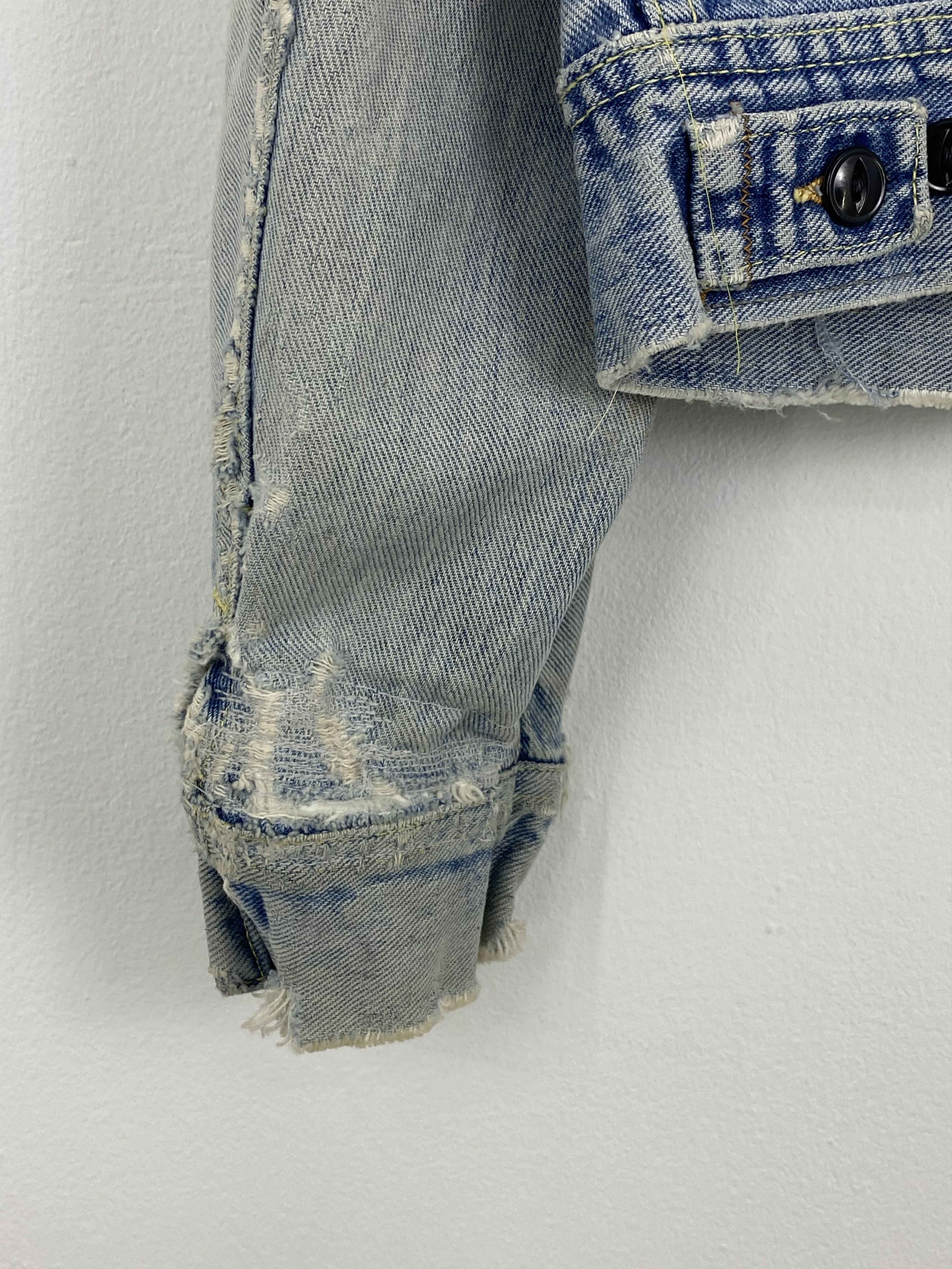 Lee Vintage 90s Lee Riders Ripped Button Up Denim Jacket MJ0004 Size US M / EU 48-50 / 2 - 15 Thumbnail