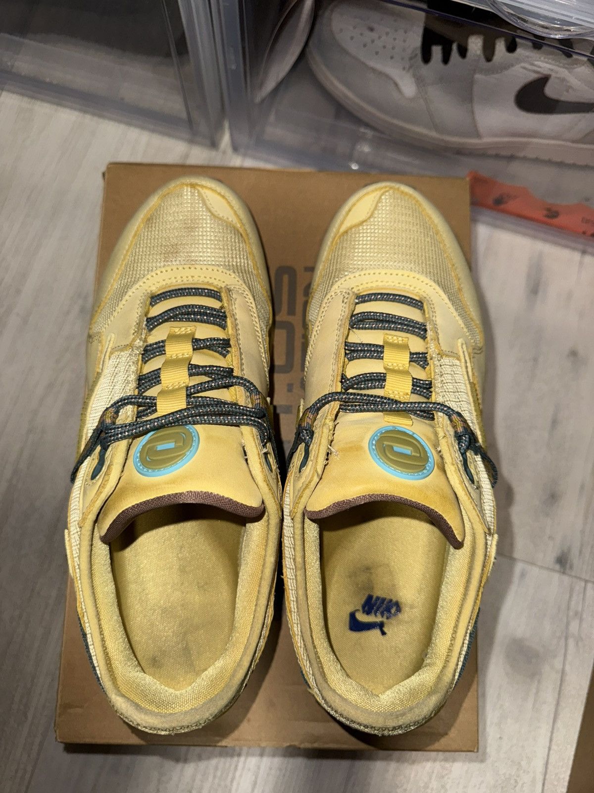 Nike × Travis Scott Nike Air Max 1 Cactus Jack Saturn Gold Size US 8.5 / EU 41-42 - 6 Thumbnail
