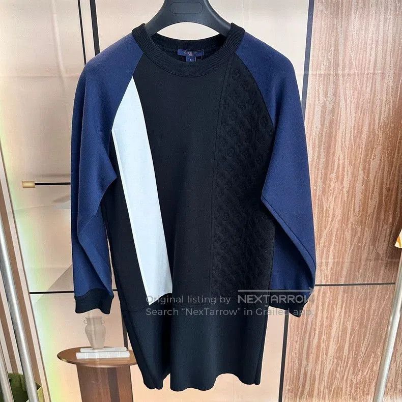 Louis Vuitton Louis Vuitton Colorblock Monogram Sweatshirt Dress. Size US S / EU 44-46 / 1 - 1 Thumbnail
