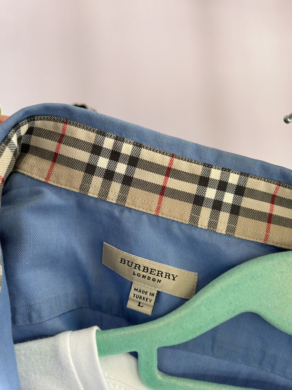 Burberry Burberry Shirt Pattern Checked Button Ups Size US L / EU 52-54 / 3 - 9 Thumbnail