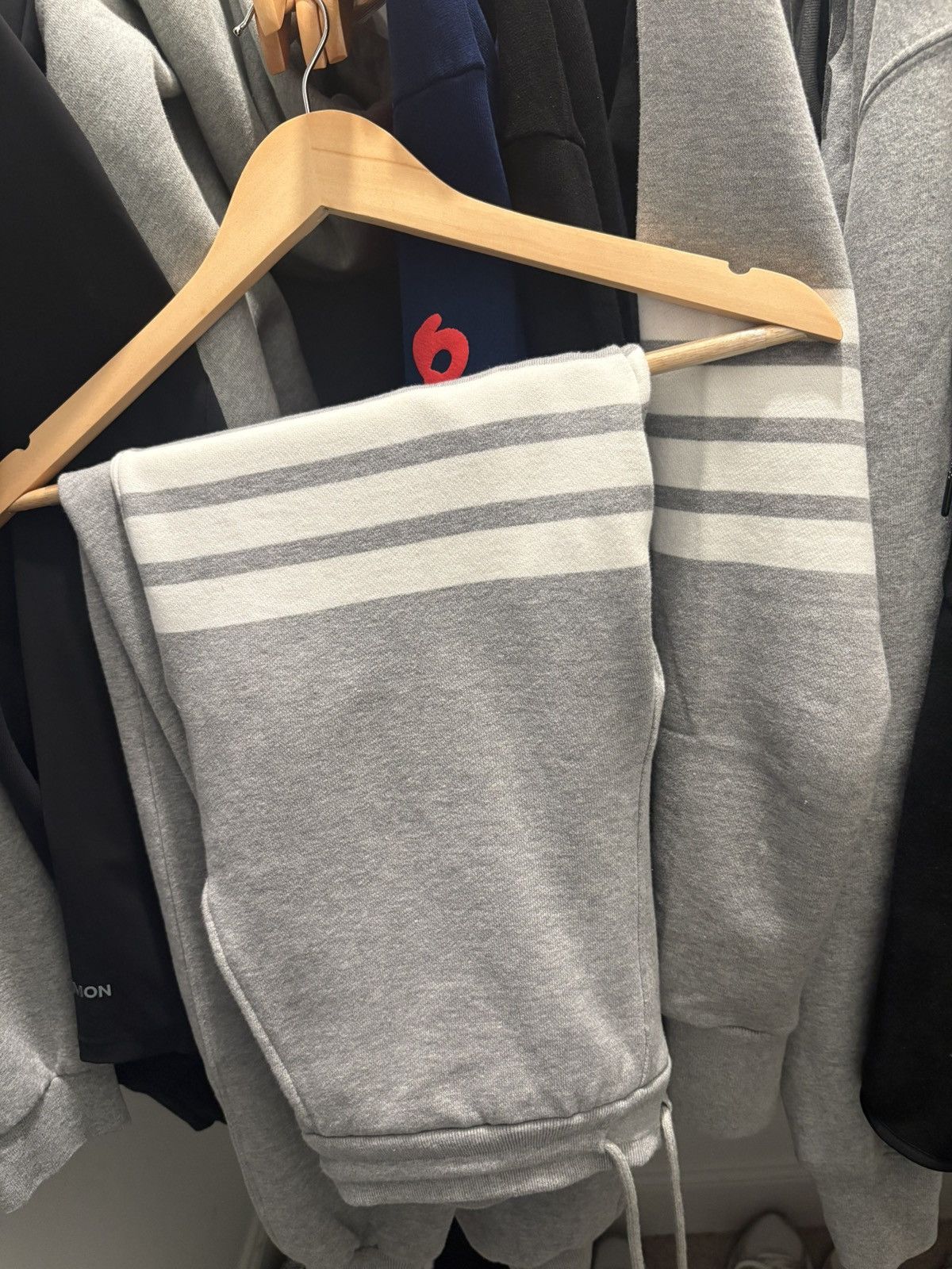 Thom Browne Thom Browne 4-Bar Striped Sweatpants Size US 32 / EU 48 - 2 Thumbnail