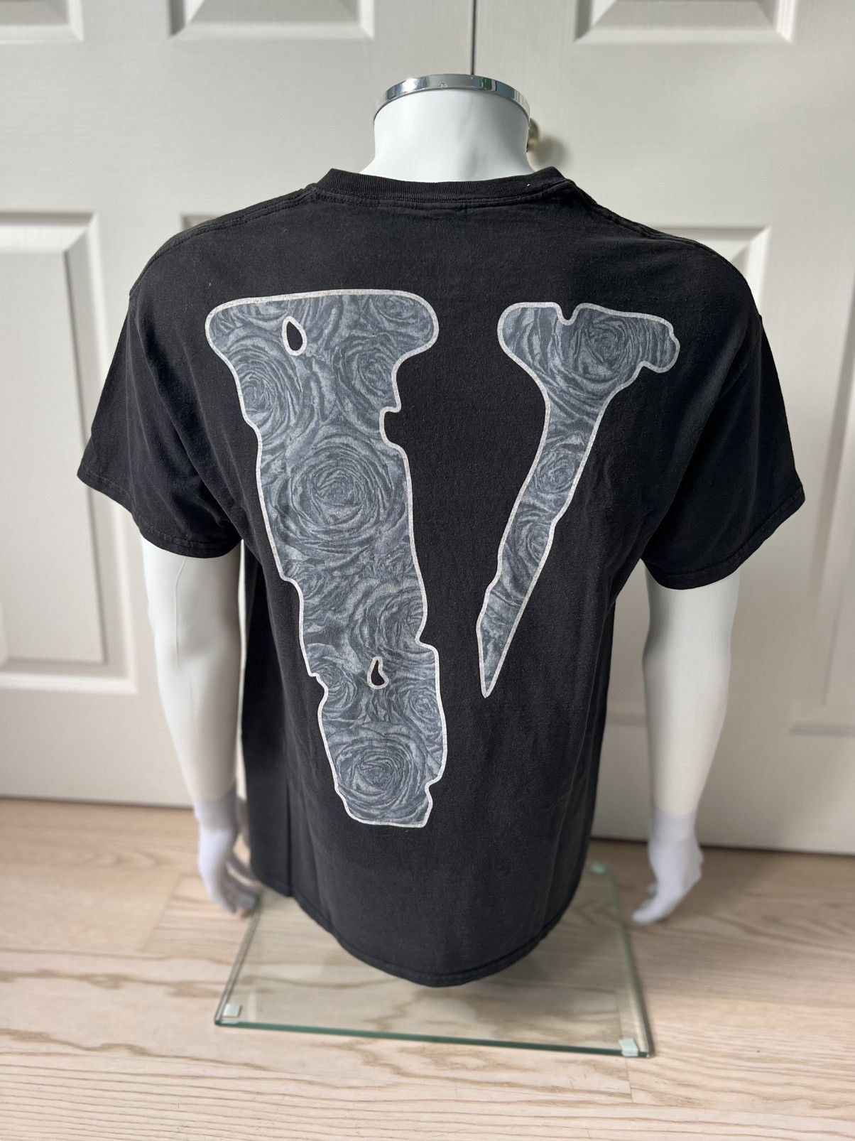 Vlone VLONE “The Woo” Pop Smoke Tribute T-Shirt – L – 2020 Release Size US L / EU 52-54 / 3 - 4 Thumbnail