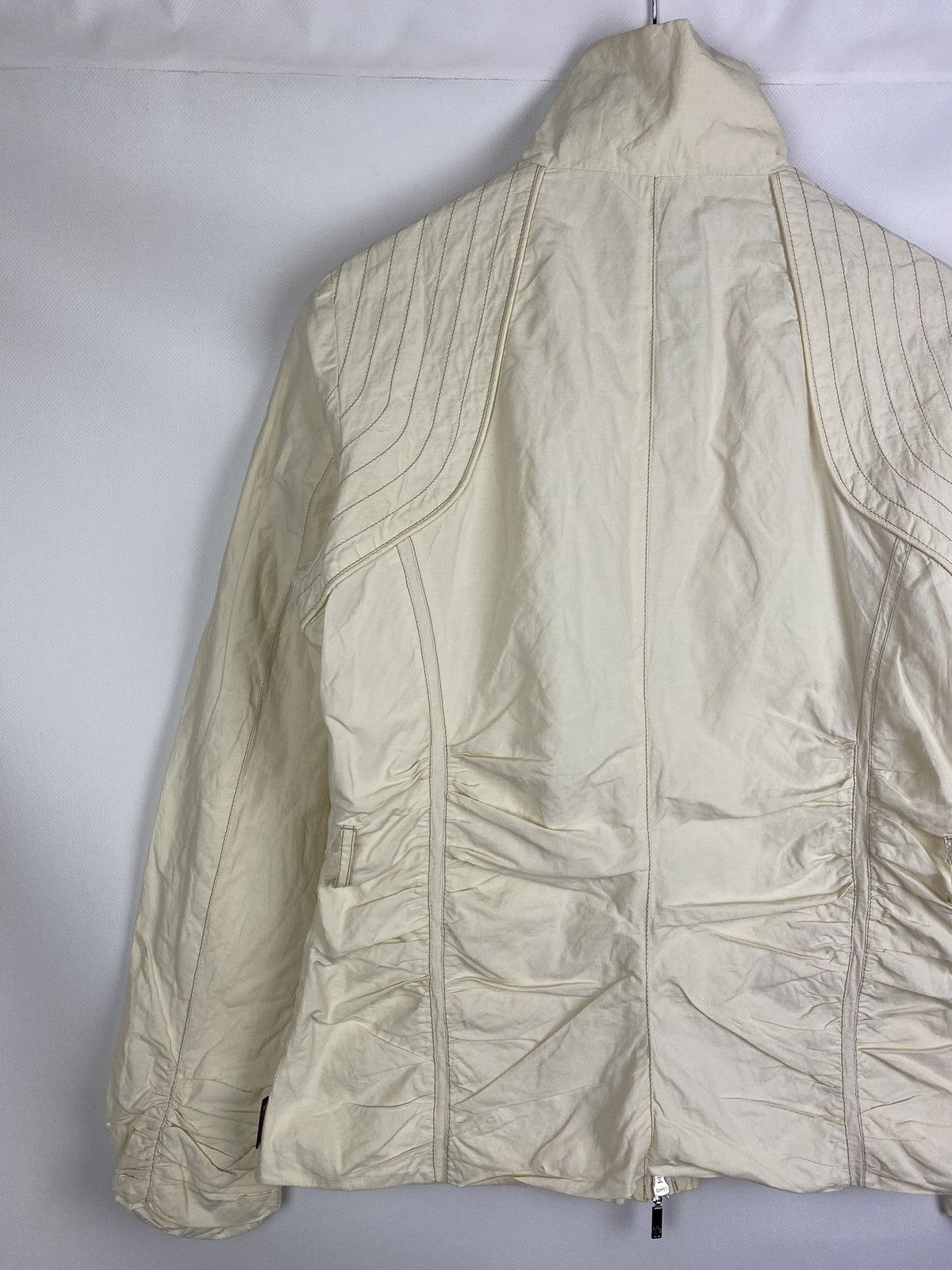 Moncler Moncler vintage ladies full zip jacket size 3 beige Size S / US 4 / IT 40 - 18 Thumbnail