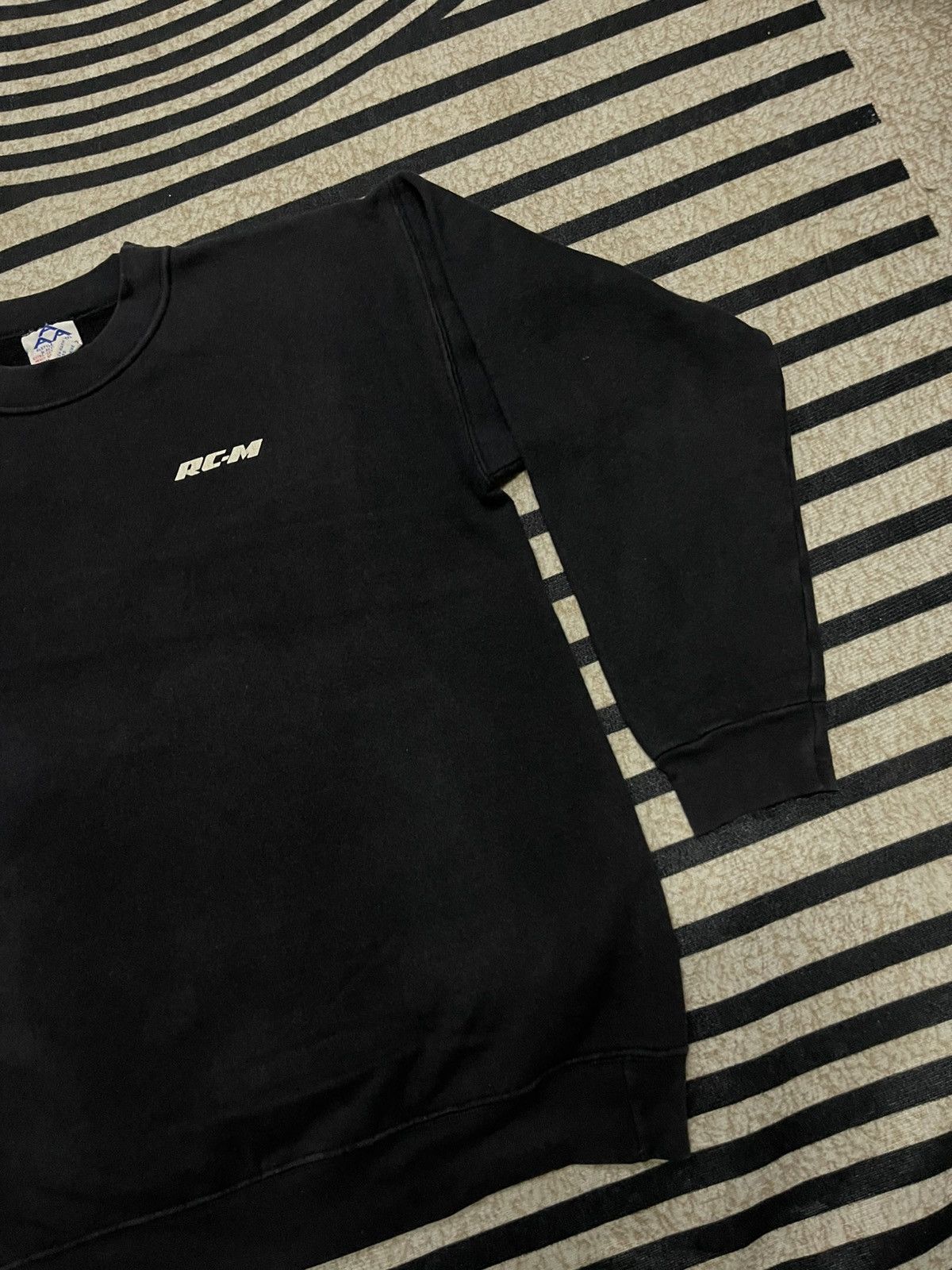 Vintage 90s RC- M LOGO SWEATSHIRT SURF SKATE DESIGN SUN FADED Size US M / EU 48-50 / 2 - 5 Thumbnail