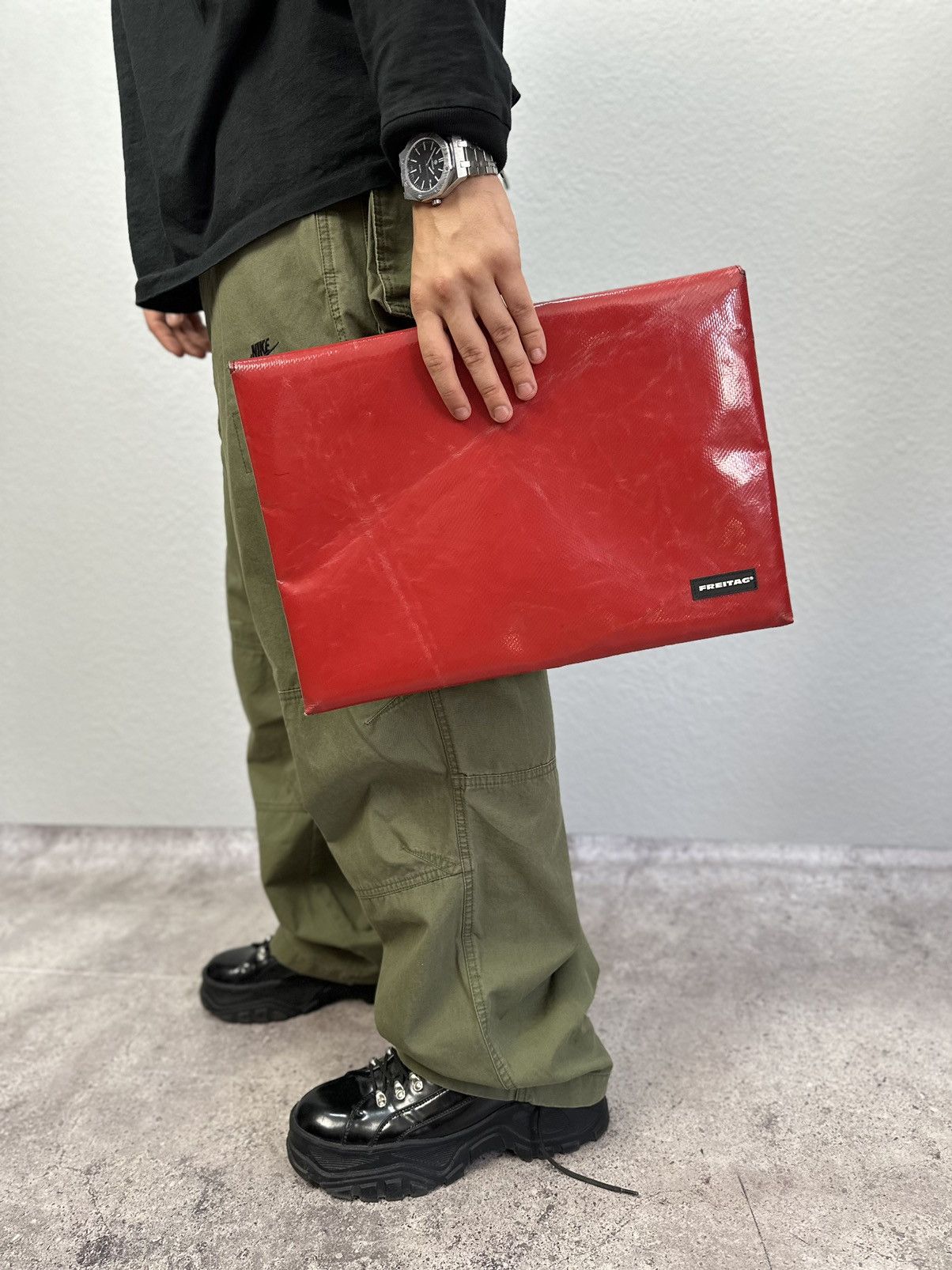 Freitag Messenger Backpack Recycling Bag Shopper Bag in Red, Men's
