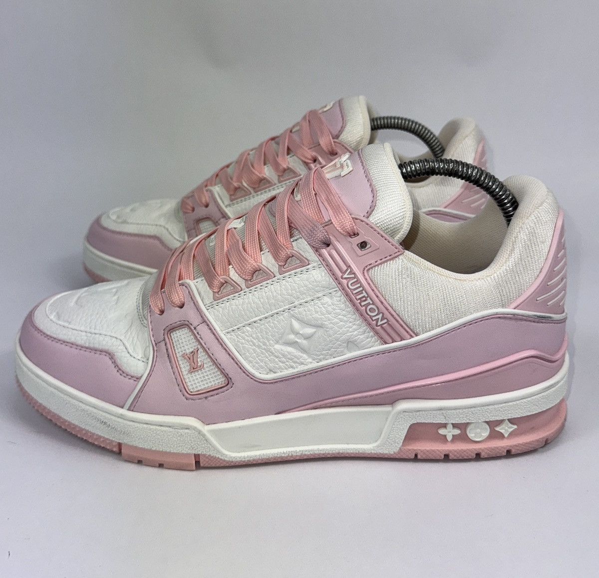 Louis Vuitton CLASSIC MONOGRAM SNEAKERS Size US 9.5 / EU 42-43 - 5 Thumbnail
