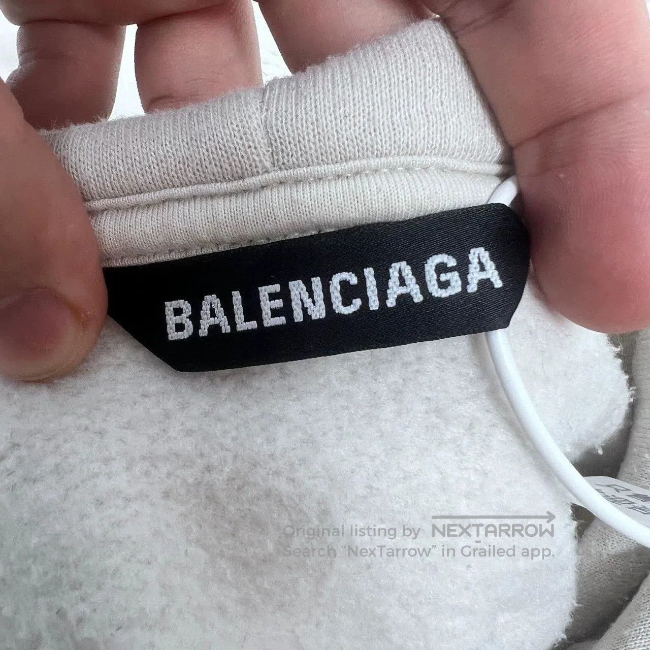 Balenciaga balenciaga sleeveless hoodie with embroidery detail. Size US XS / EU 42 / 0 - 3 Thumbnail
