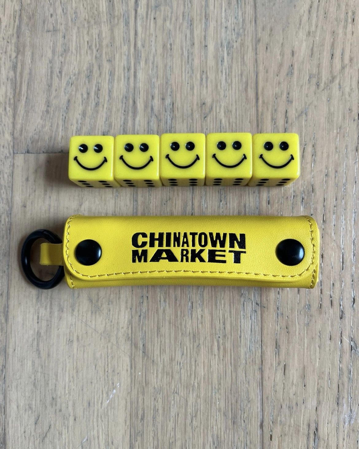 Market Chinatown Market Smiley Face Dice Set Size ONE SIZE - 1 Thumbnail