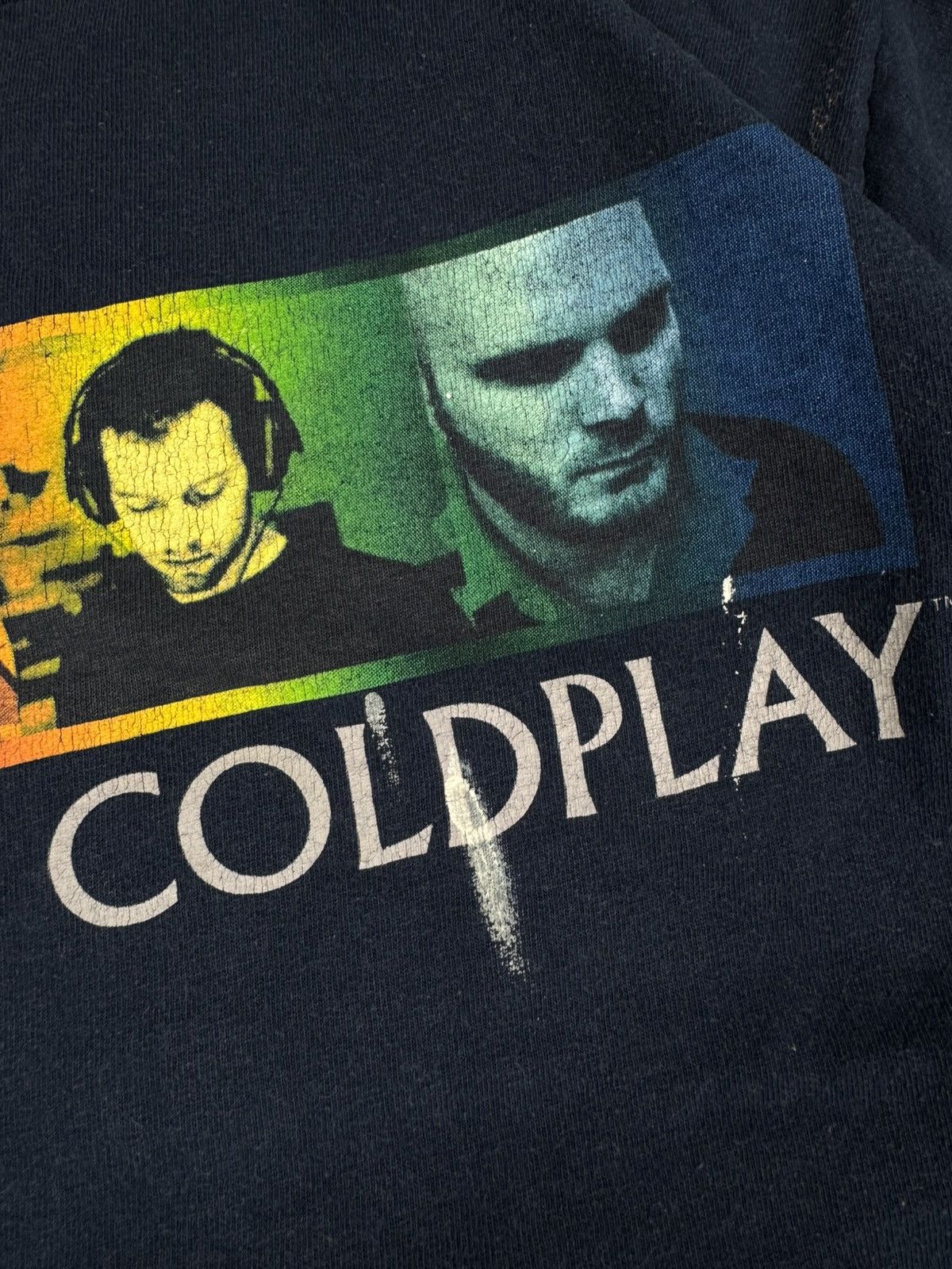 Band Tees × Vintage Vintage 90s Coldplay graphic band tee distressed paint fade Size US S / EU 44-46 / 1 - 9 Thumbnail