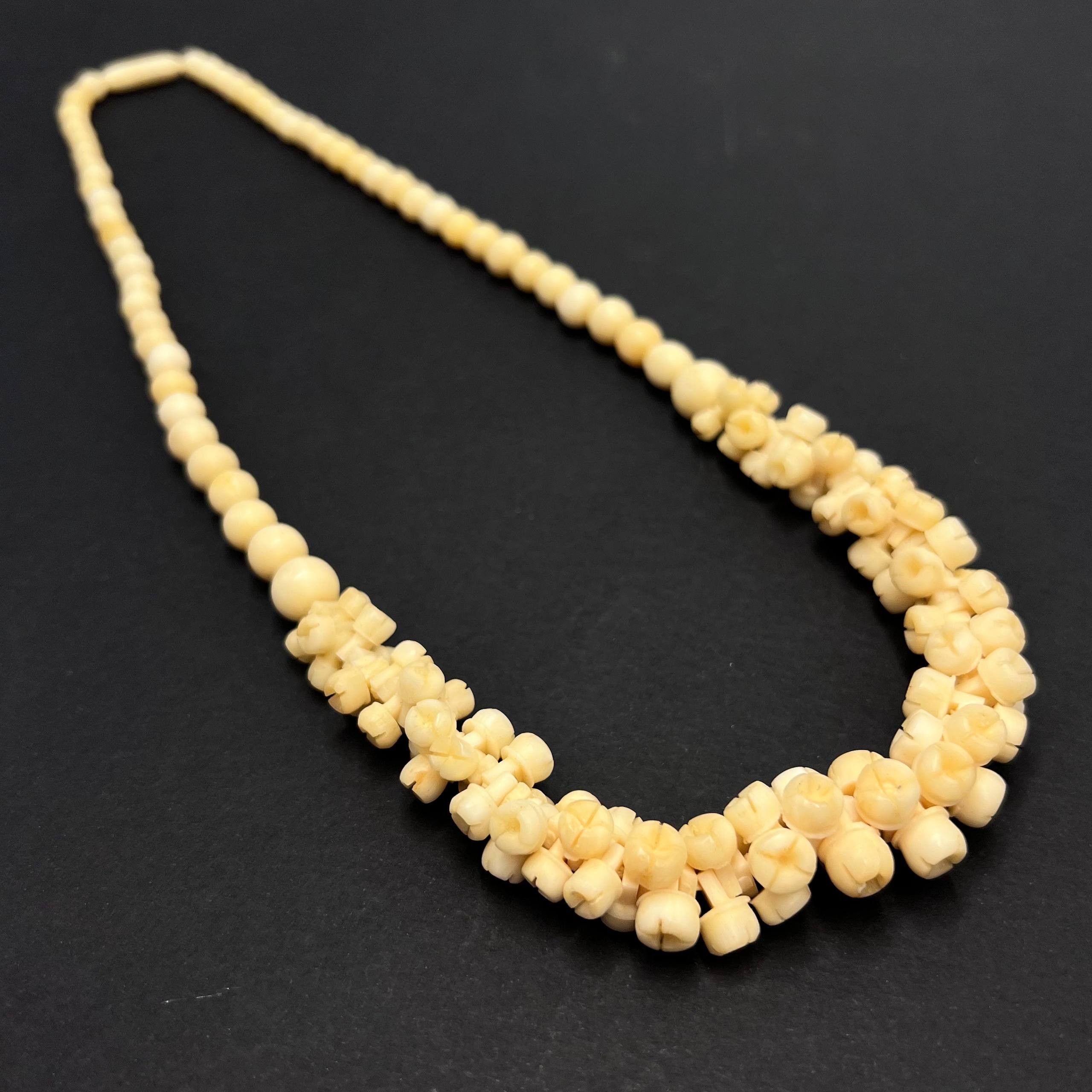 Vintage Vintage Hand-Carved Floral Bead Necklace Natural Organic Size ONE SIZE - 2 Thumbnail