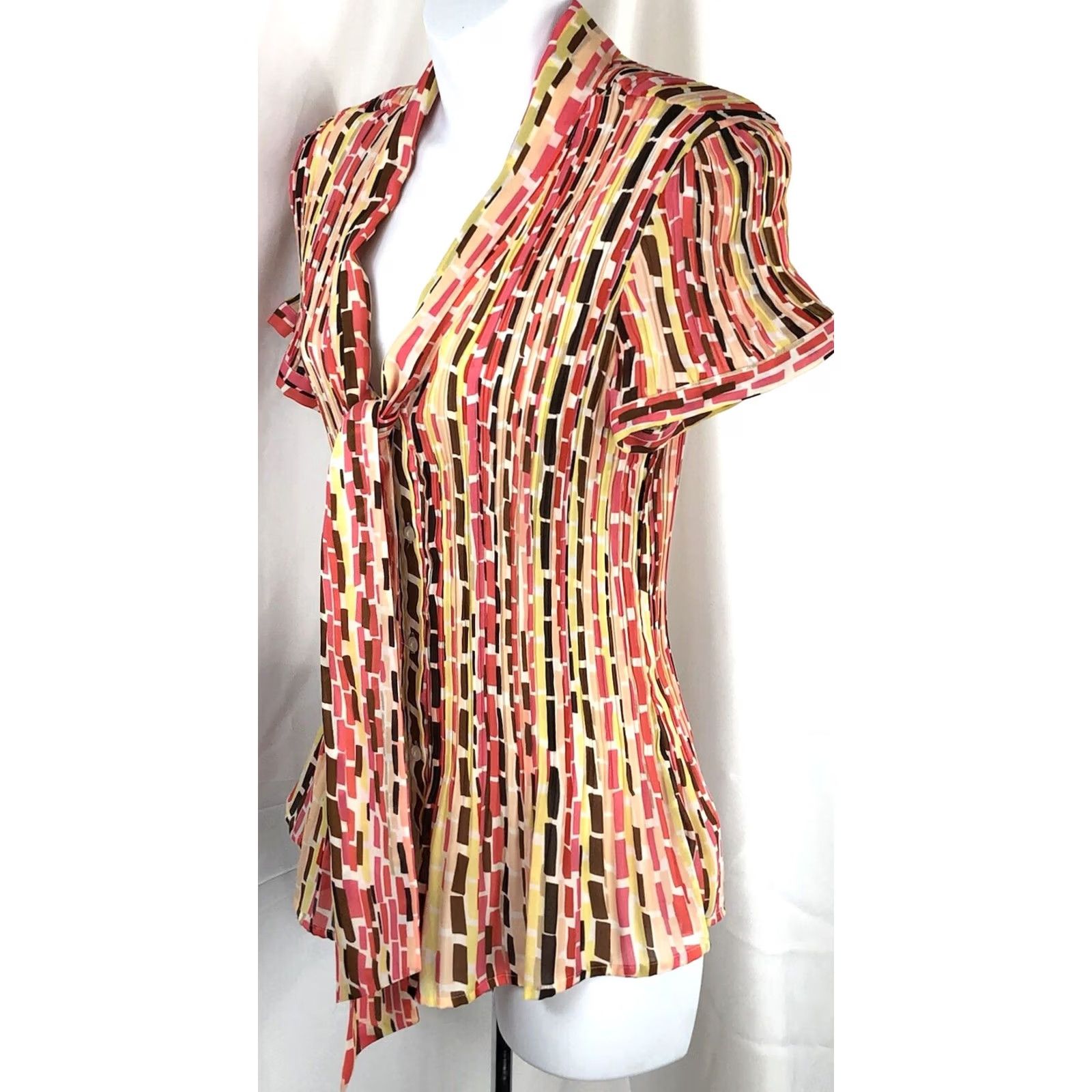 Worthington Worthington Top L Multi Colorful Geo scarf Tie pleats Fairy Coquette Y2K 90s Size L / US 10 / IT 46 - 2 Thumbnail