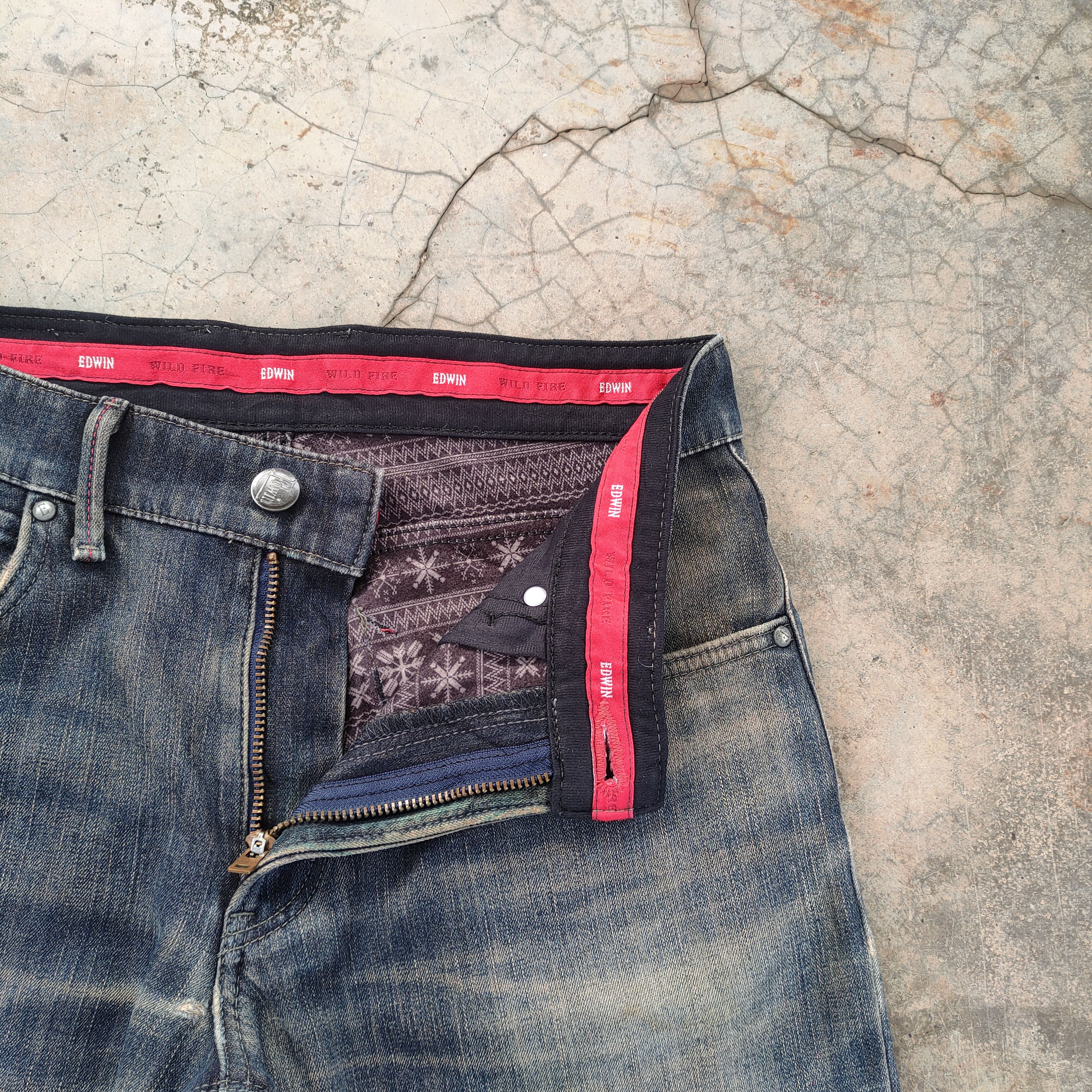 Edwin VINTAGE EDWIN FADED BLACK DISTRESSED JEANS PANTS Size US 29 - 7 Thumbnail