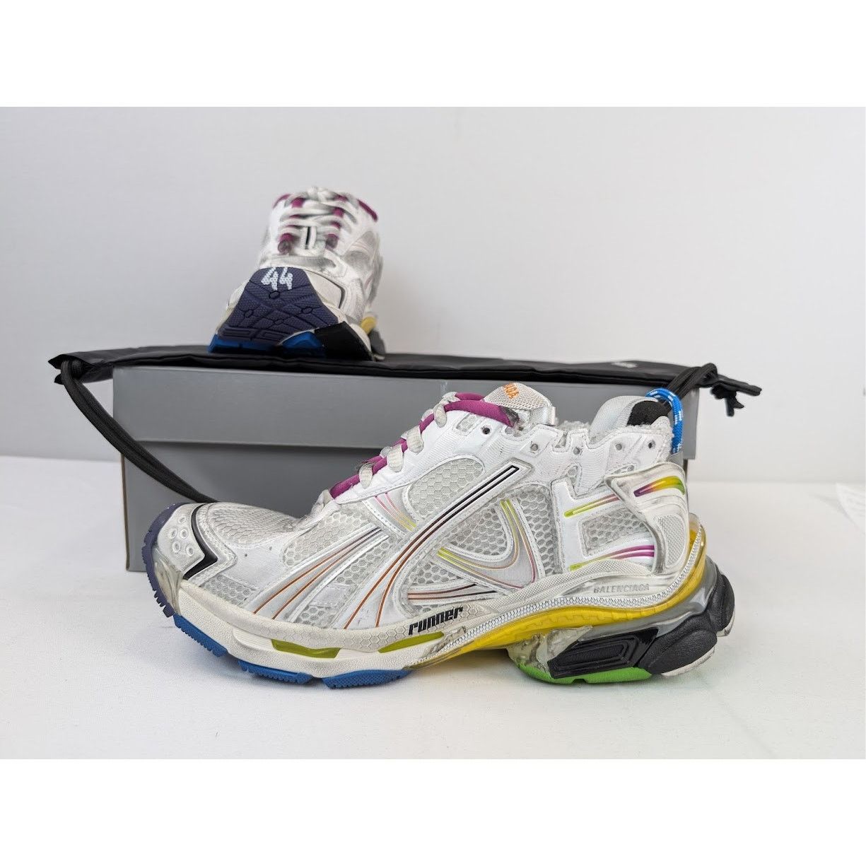 Balenciaga o1rshd1 Q:3 / Mesh Gardient Runner in White/Multicolor Size US 11 / EU 44 - 21 Thumbnail