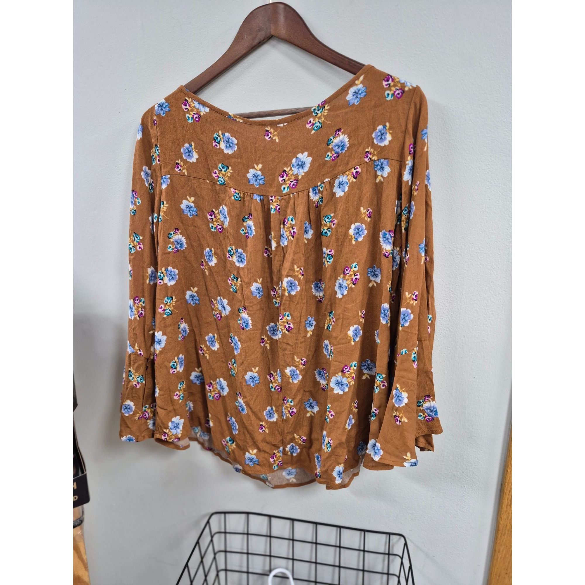 Other Olive & Leaf Womens Floral Tie-Front Blouse S Brown/Blue Ray Size S / US 4 / IT 40 - 5 Thumbnail