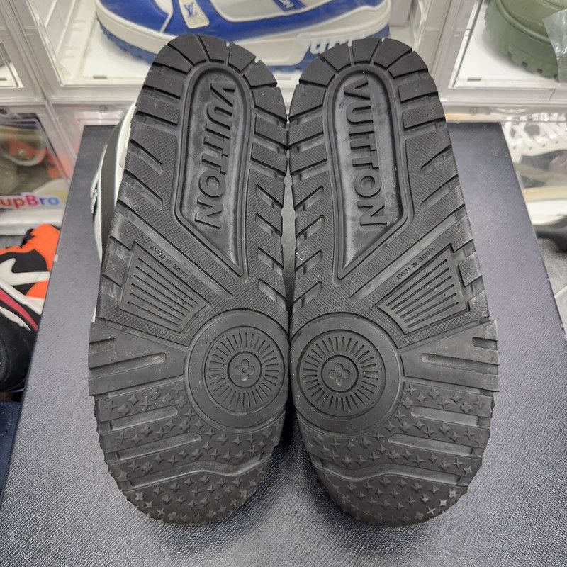Louis Vuitton Louis Vuitton Trainer Maxi Black and White Sneakers -2508 Size US 10.5 / EU 43-44 - 4 Thumbnail