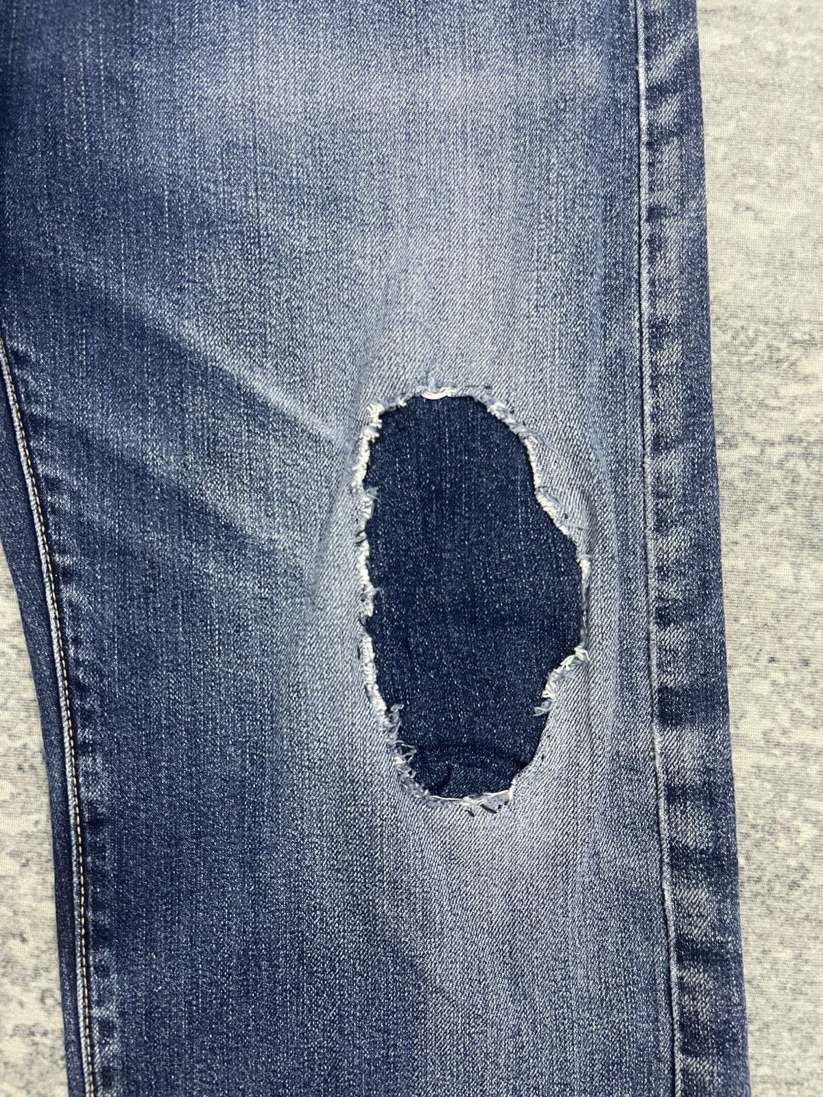 Levi's 90s Levis 505 Big E Distressed Denim Size US 31 - 3 Thumbnail